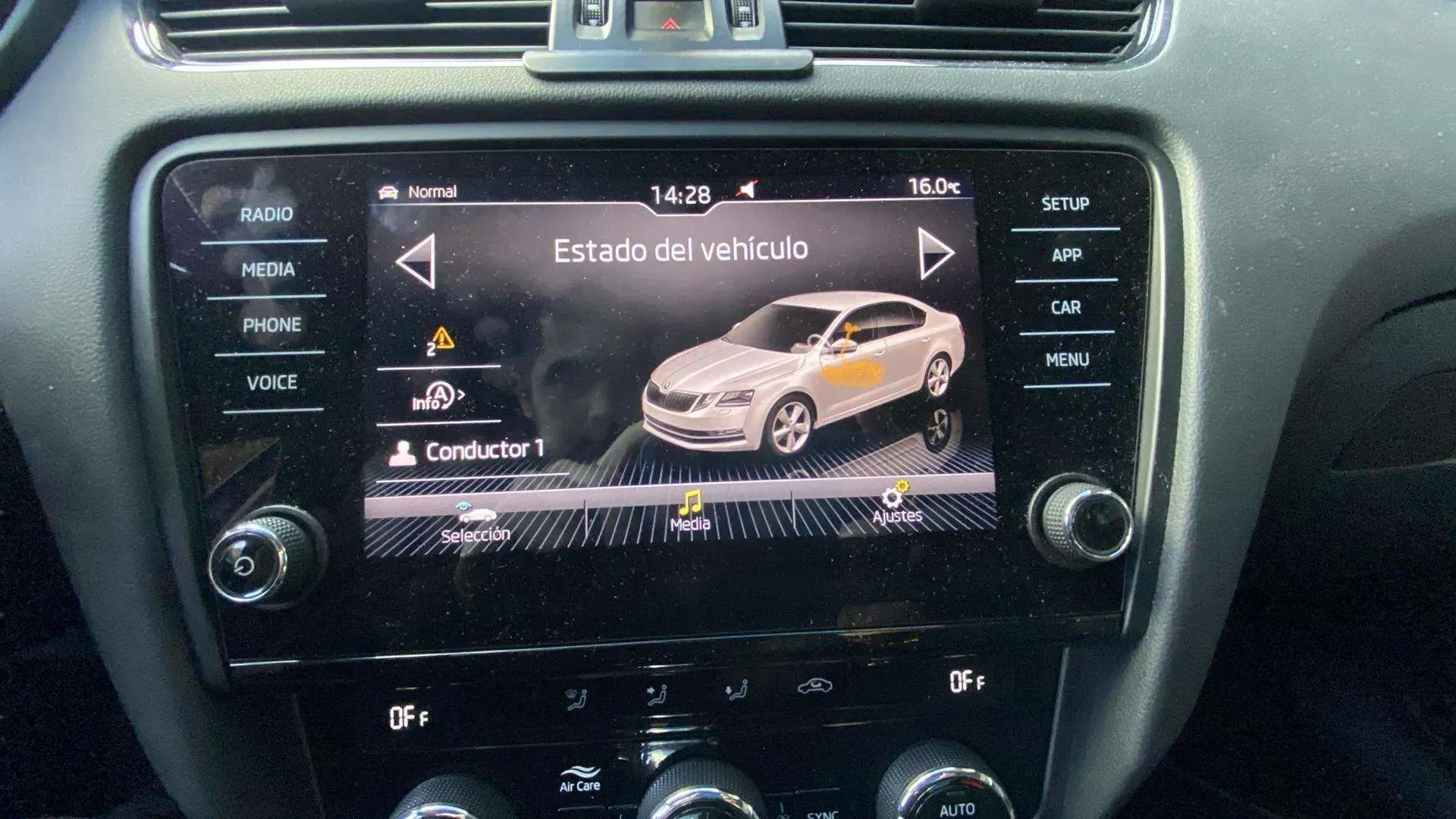 Škoda Octavia 1.5 TSI DSG Ambition - foto 18