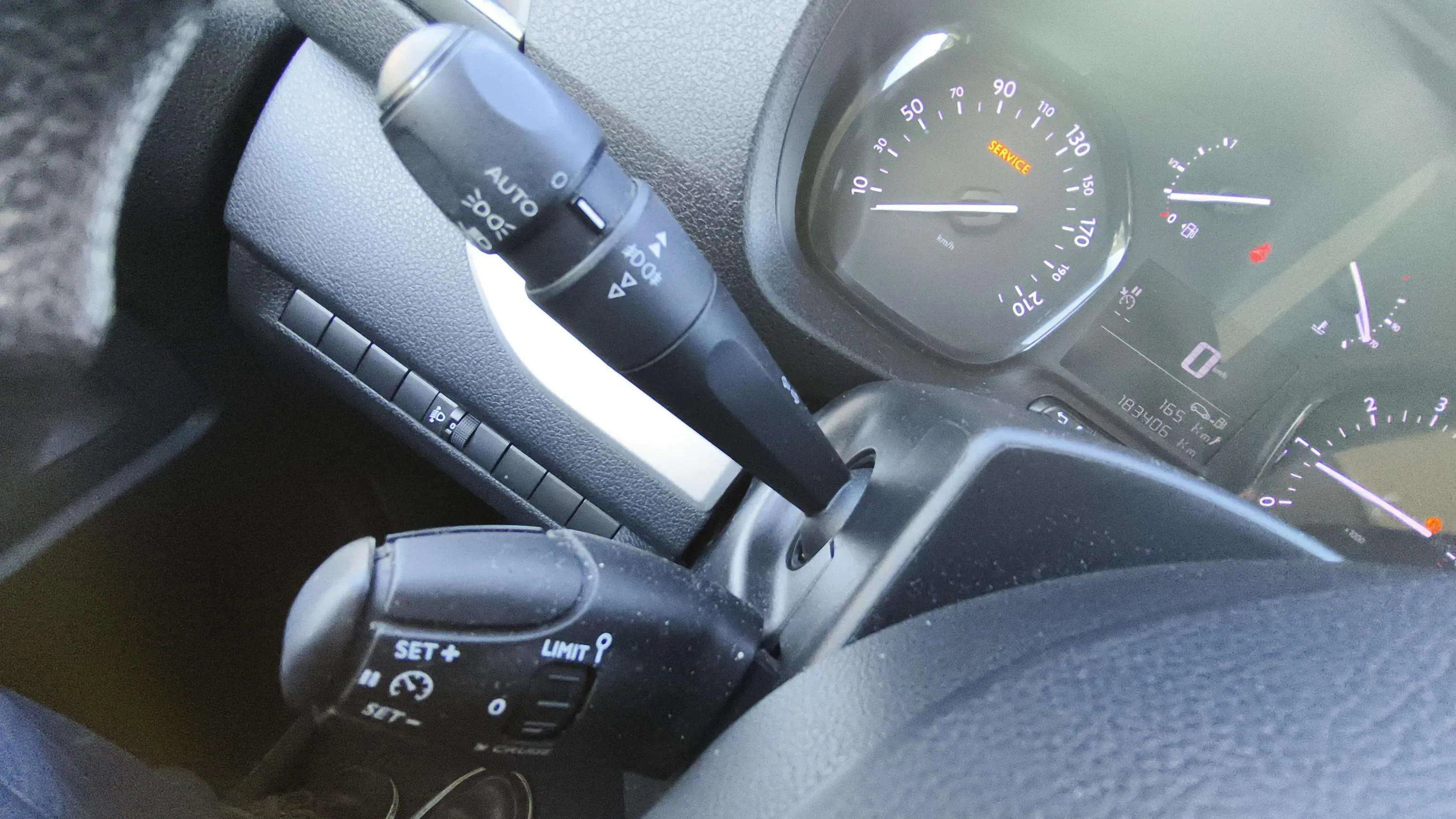 Peugeot Traveller Active 1.6 BlueHDi Standard - foto 19