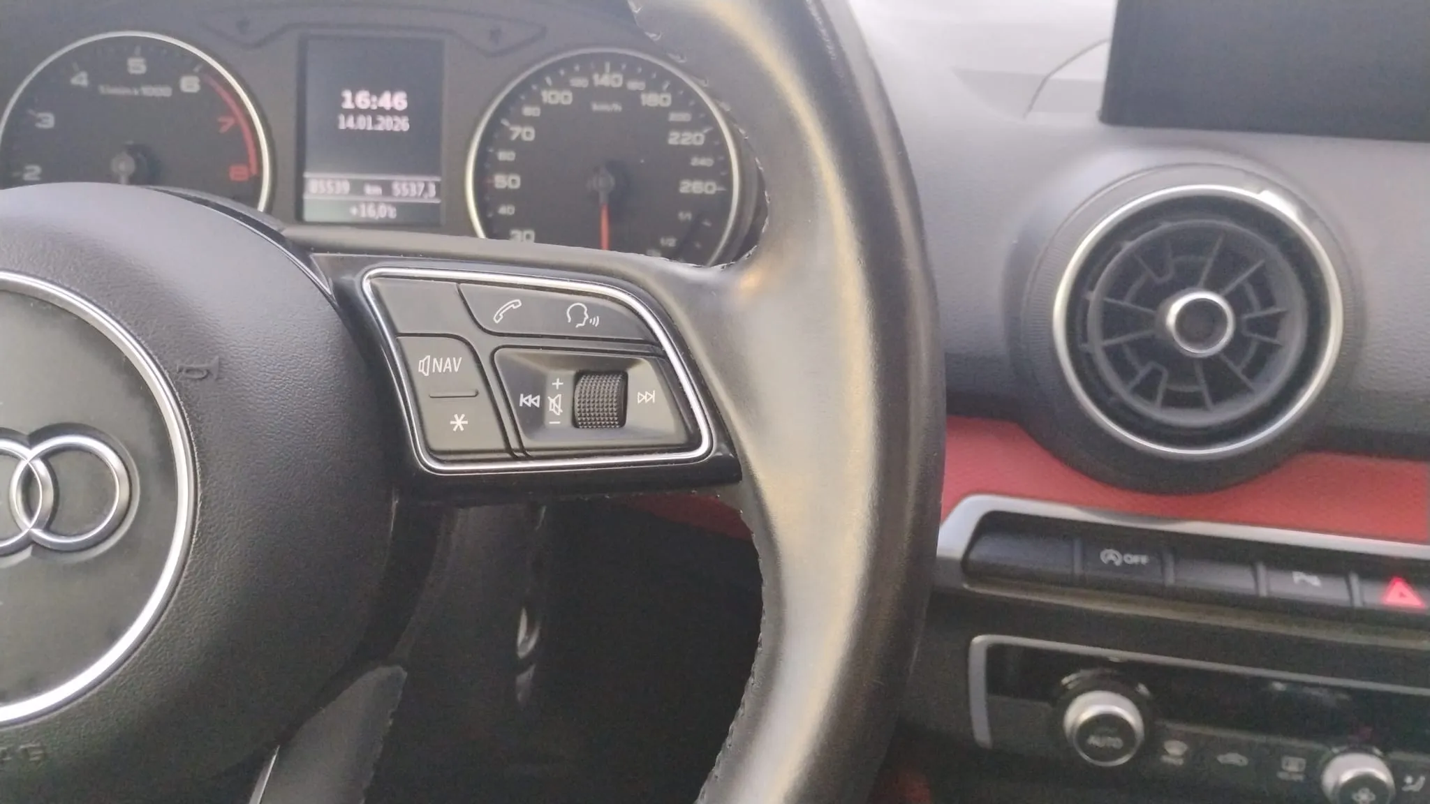 Audi Q2 Sport 30 TFSI - foto 11