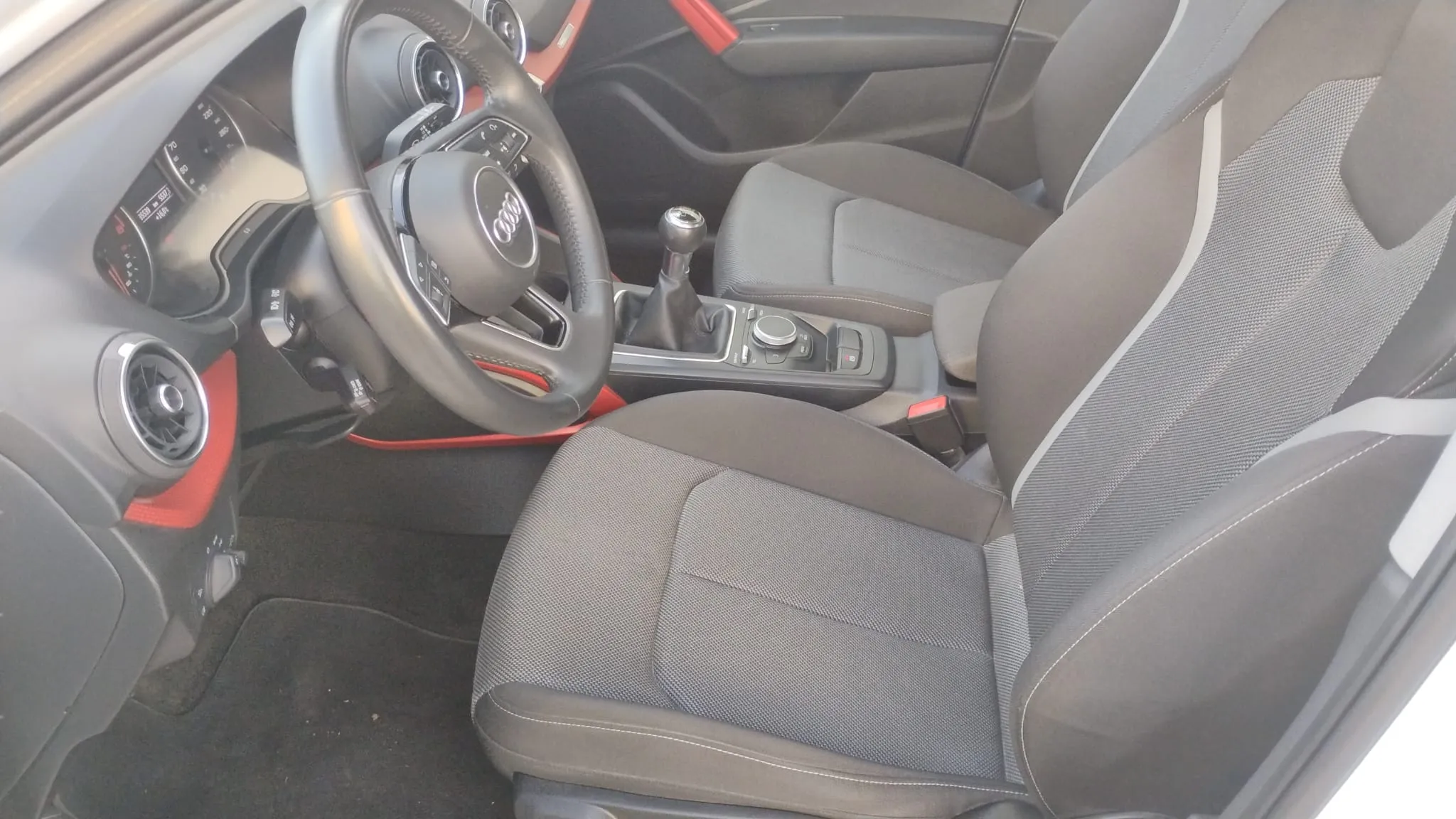 Audi Q2 Sport 30 TFSI - foto 10