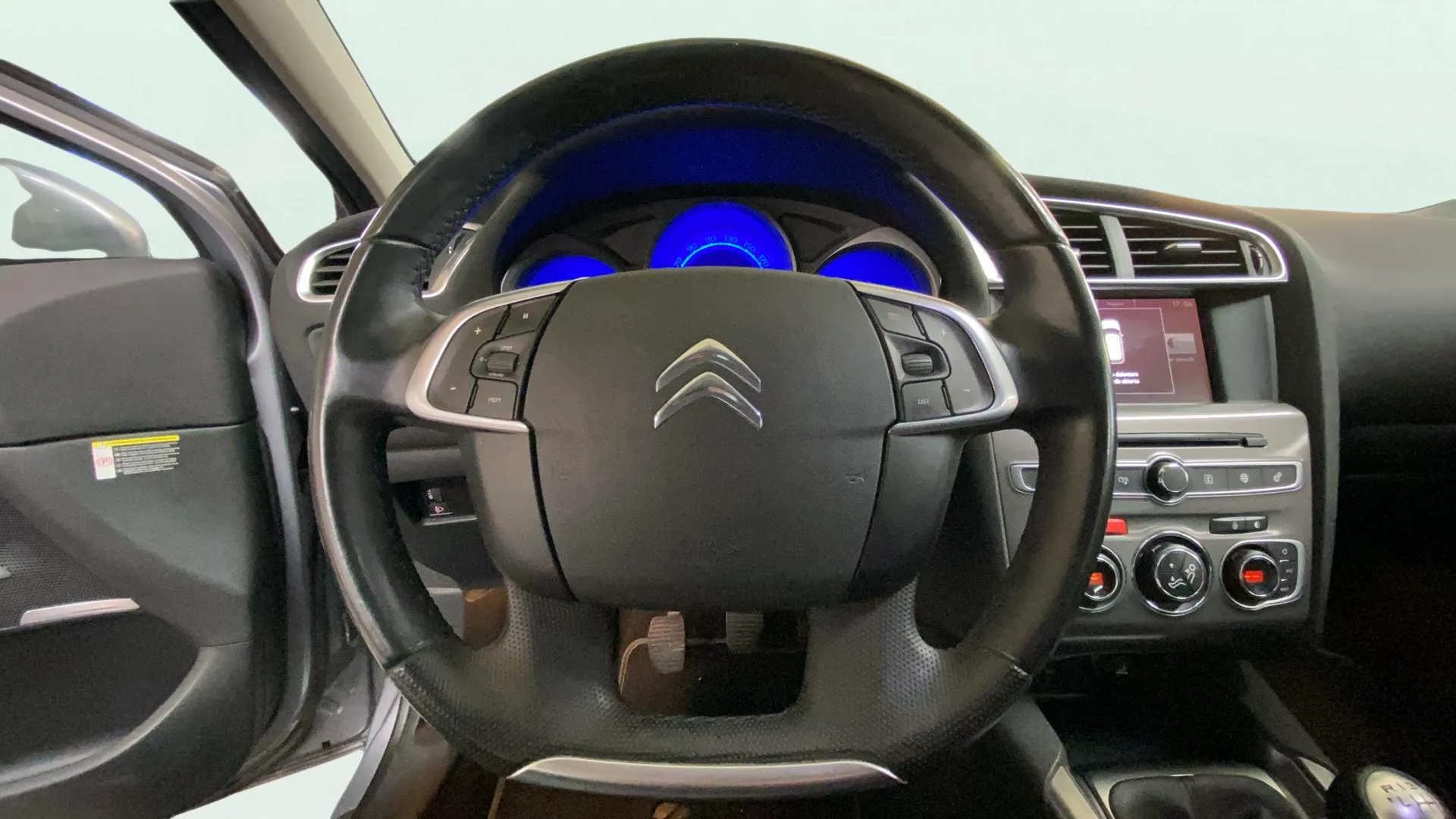 Citroën C4 BlueHDi Shine - foto 16