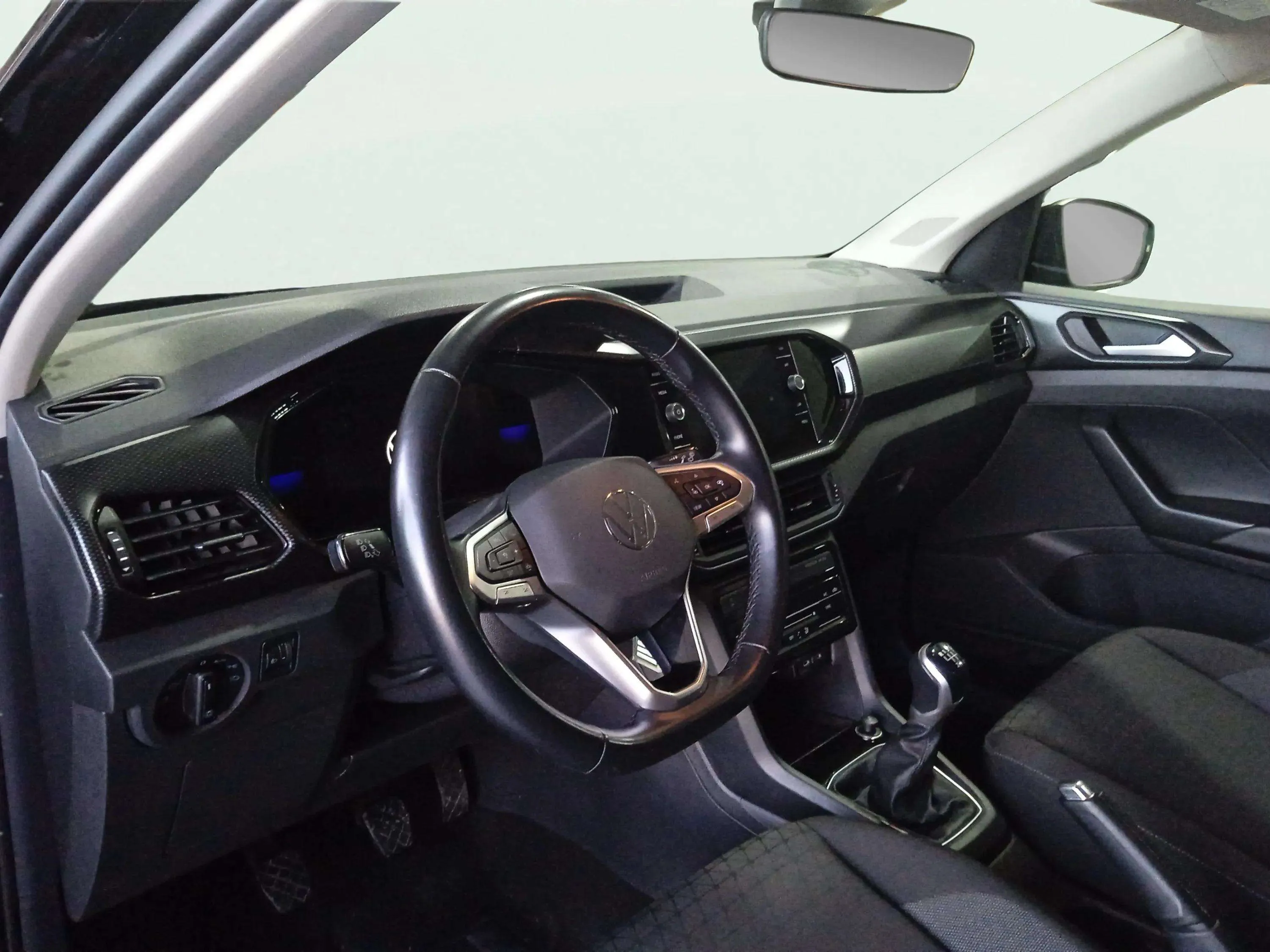 Volkswagen T-Cross Advance 1.0 TSI - foto 6