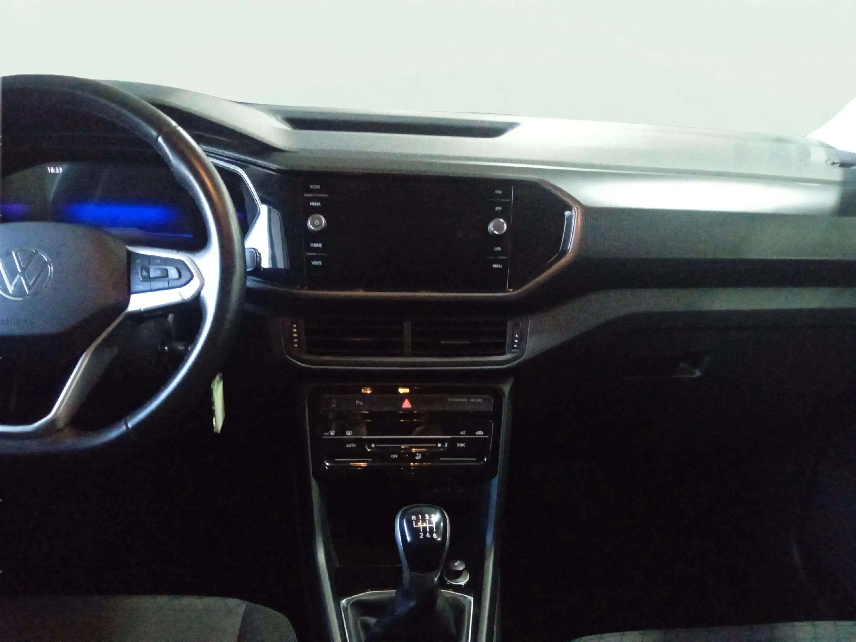 Volkswagen T-Cross Advance 1.0 TSI - foto 7