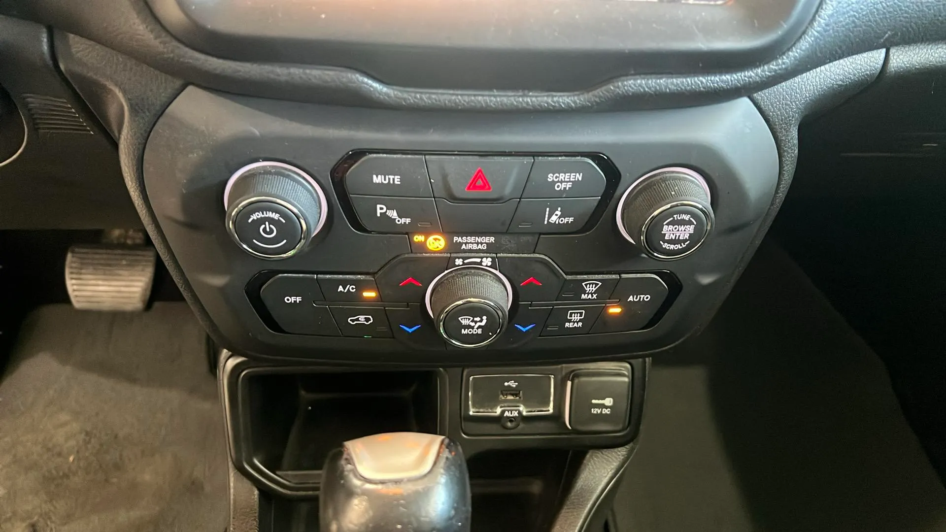 Jeep Renegade 1.6 Mjet Limited 4x2 Ddct E6 - foto 15
