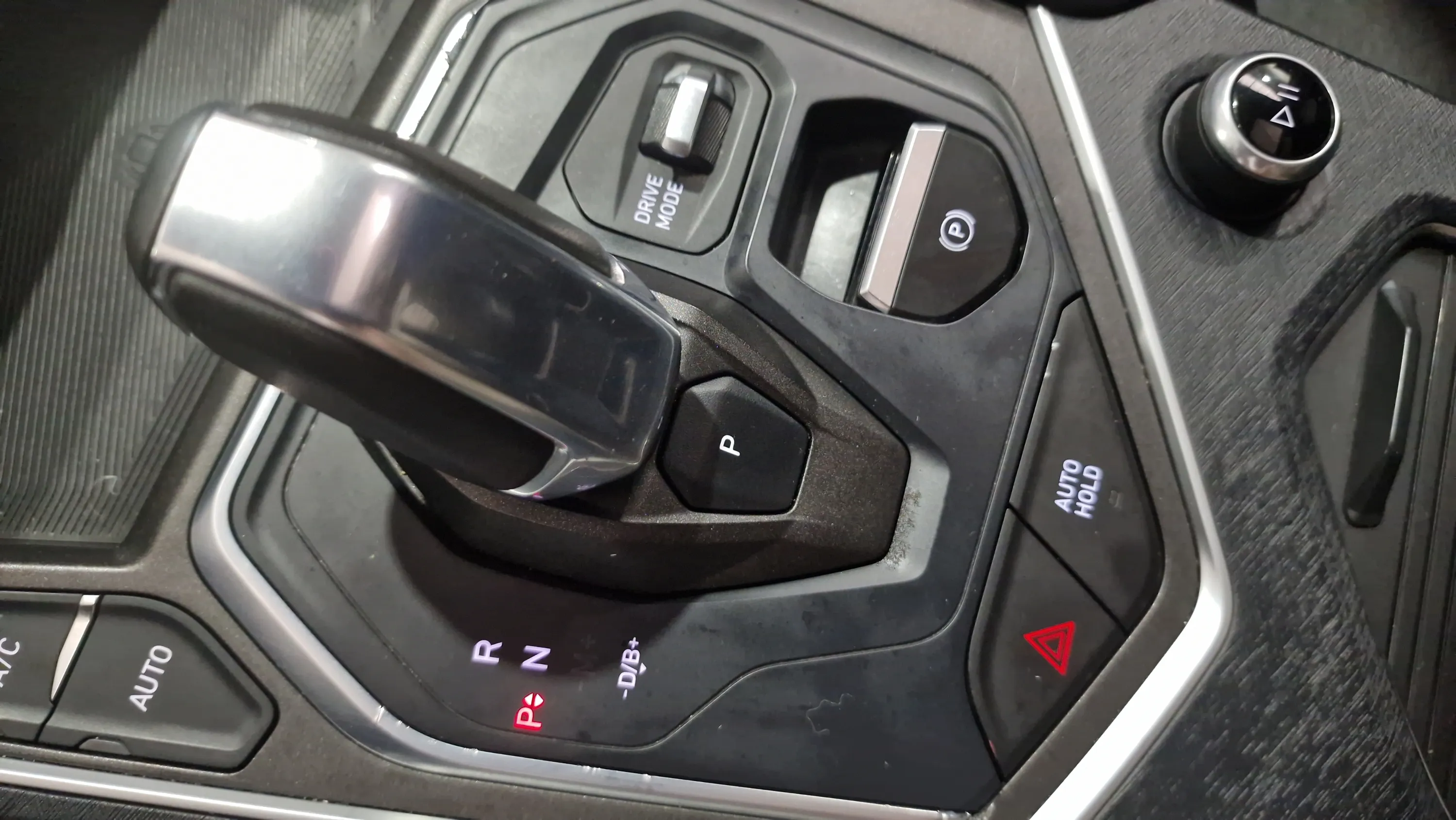 Lynk & Co 01 1.5 PHEV - foto 21