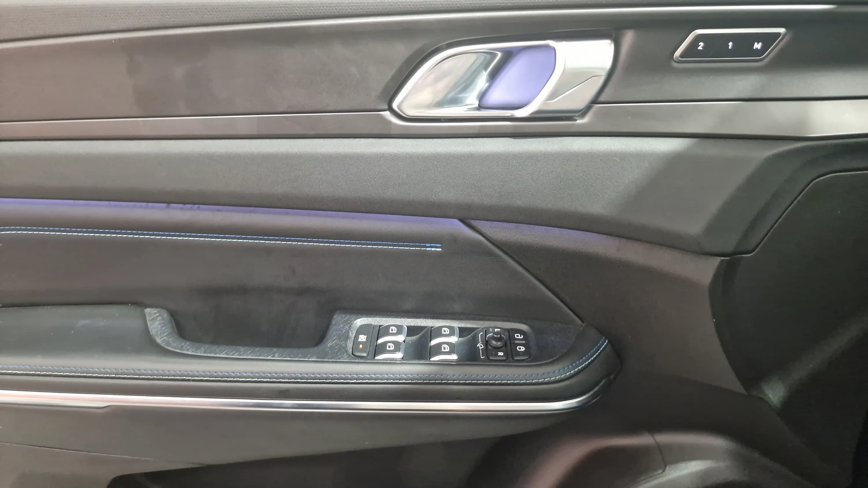 Lynk & Co 01 1.5 PHEV - foto 37