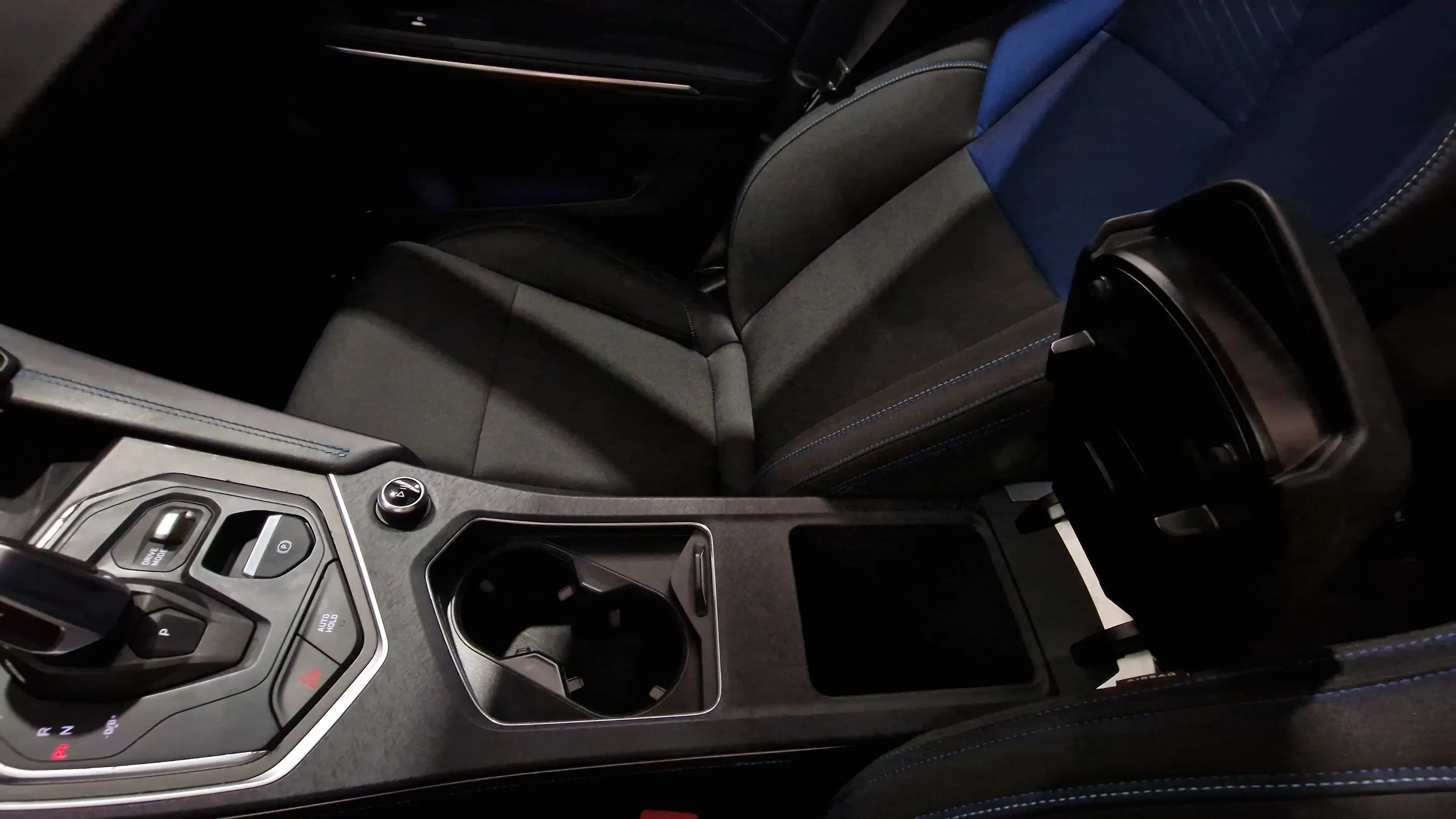 Lynk & Co 01 1.5 PHEV - foto 33
