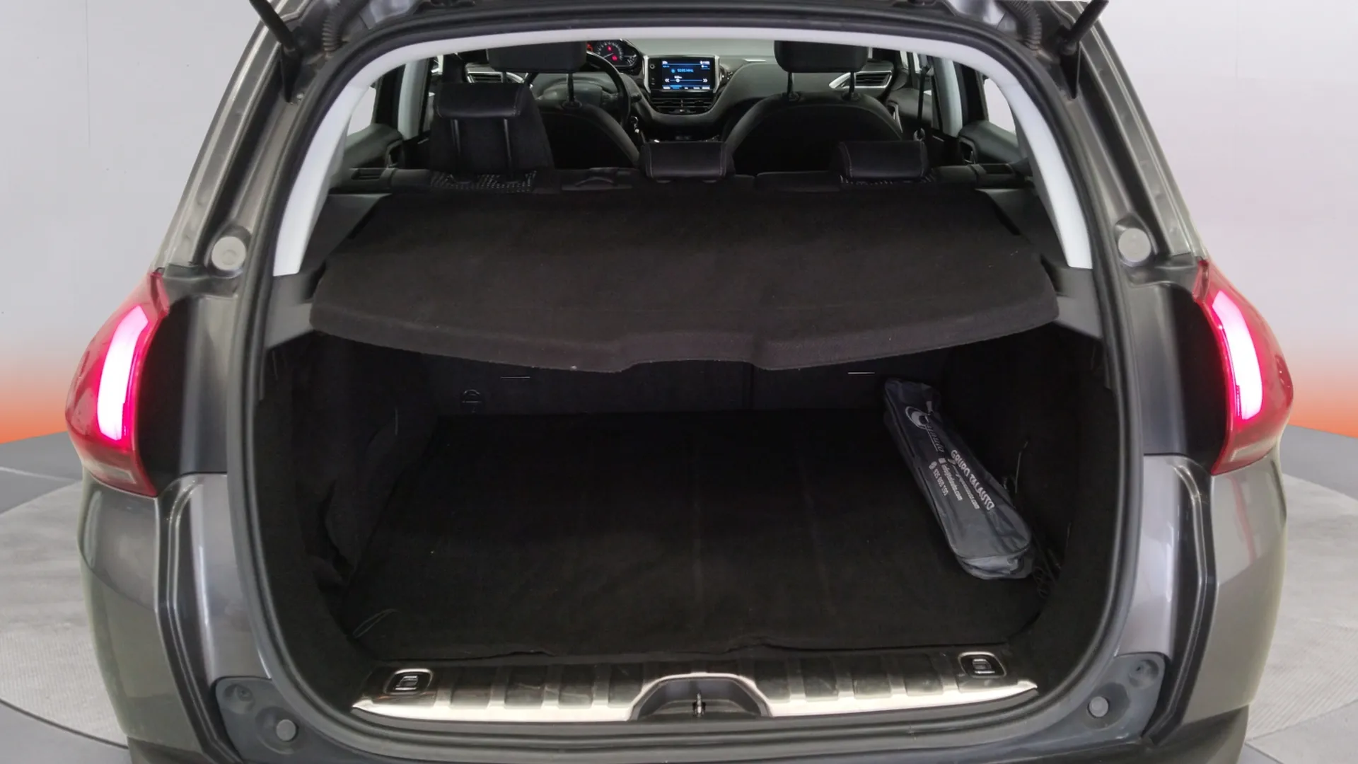 Peugeot 2008 Allure 1.2 PureTech - foto 9