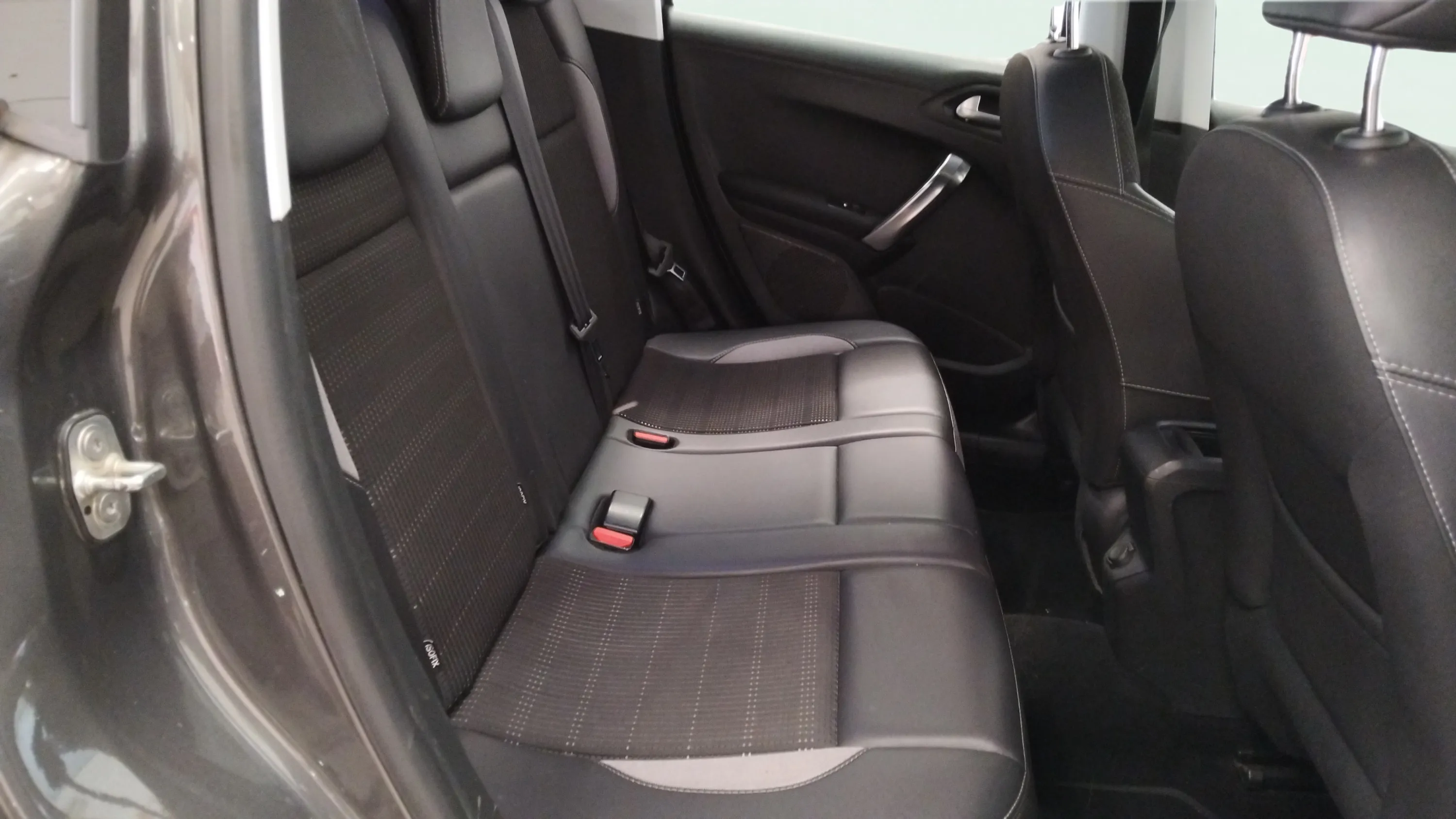 Peugeot 2008 Allure 1.2 PureTech - foto 14