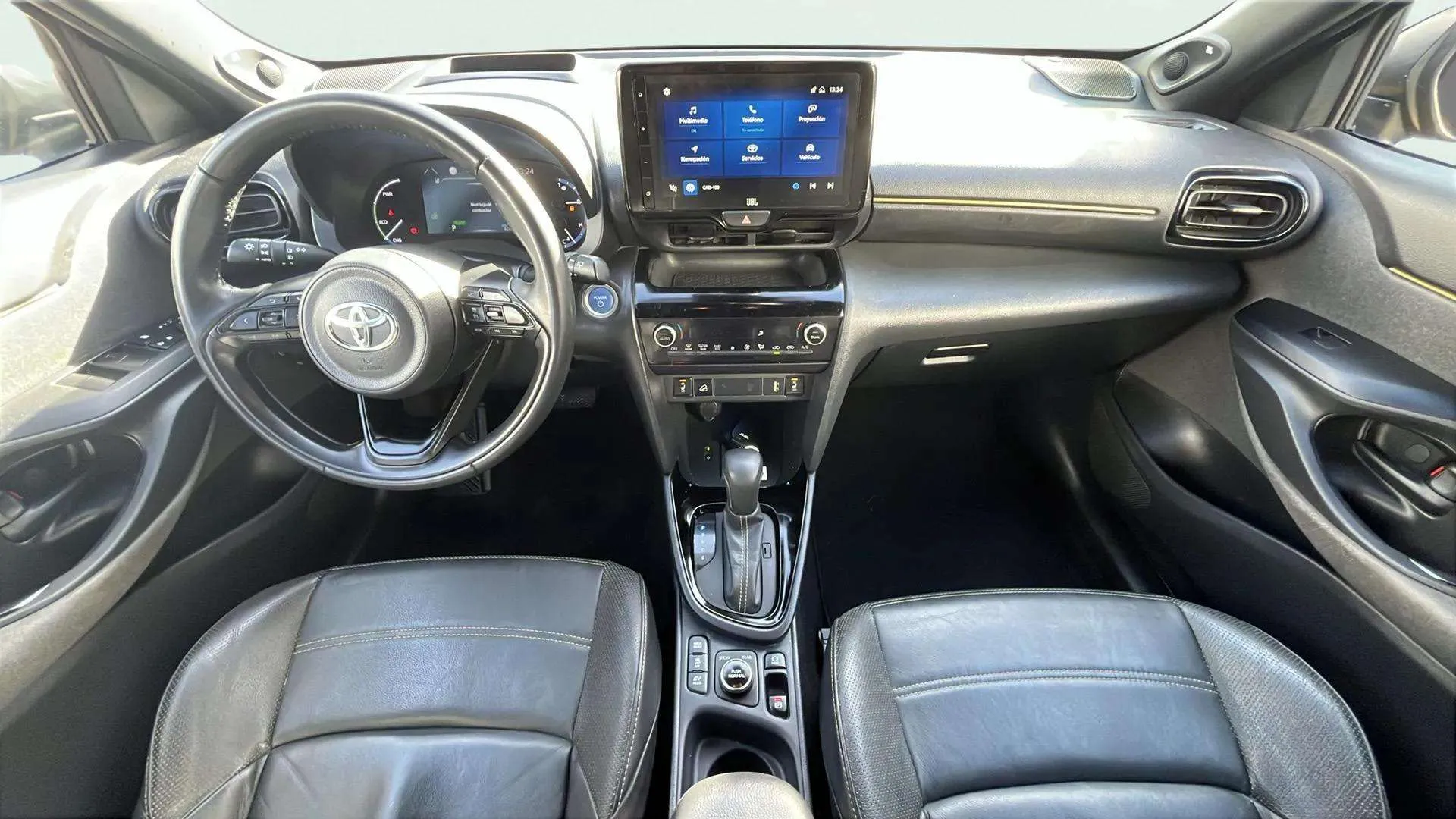Toyota Yaris Cross 1.5 120H Premiere Edition awd - foto 15