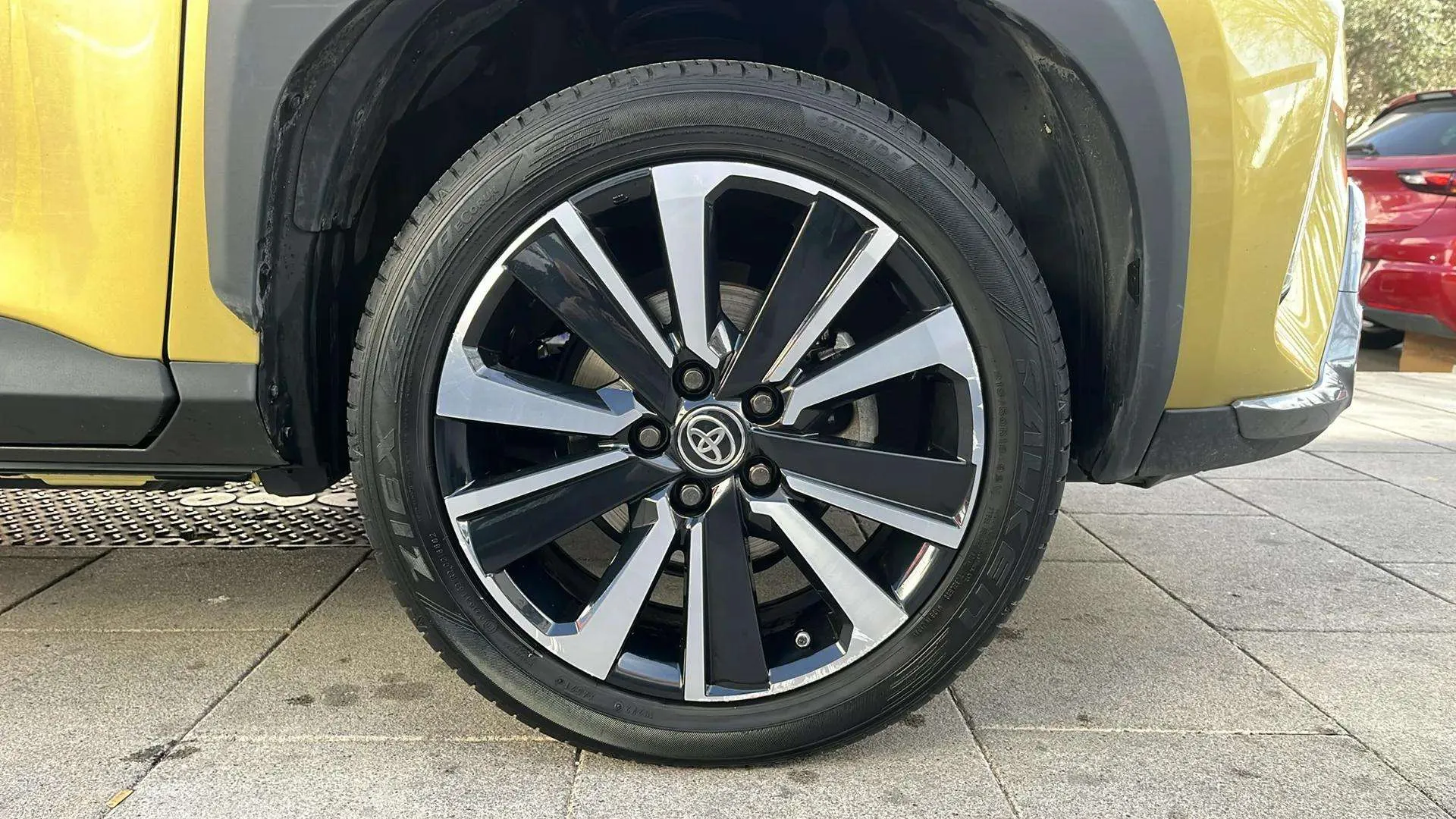 Toyota Yaris Cross 1.5 120H Premiere Edition awd - foto 7
