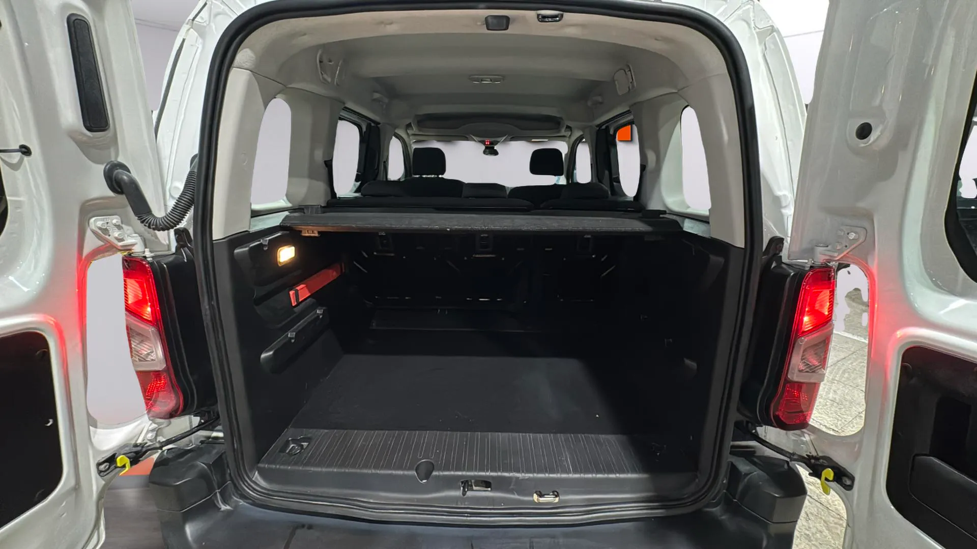 Peugeot Rifter Active Pack Long BlueHDi - foto 16