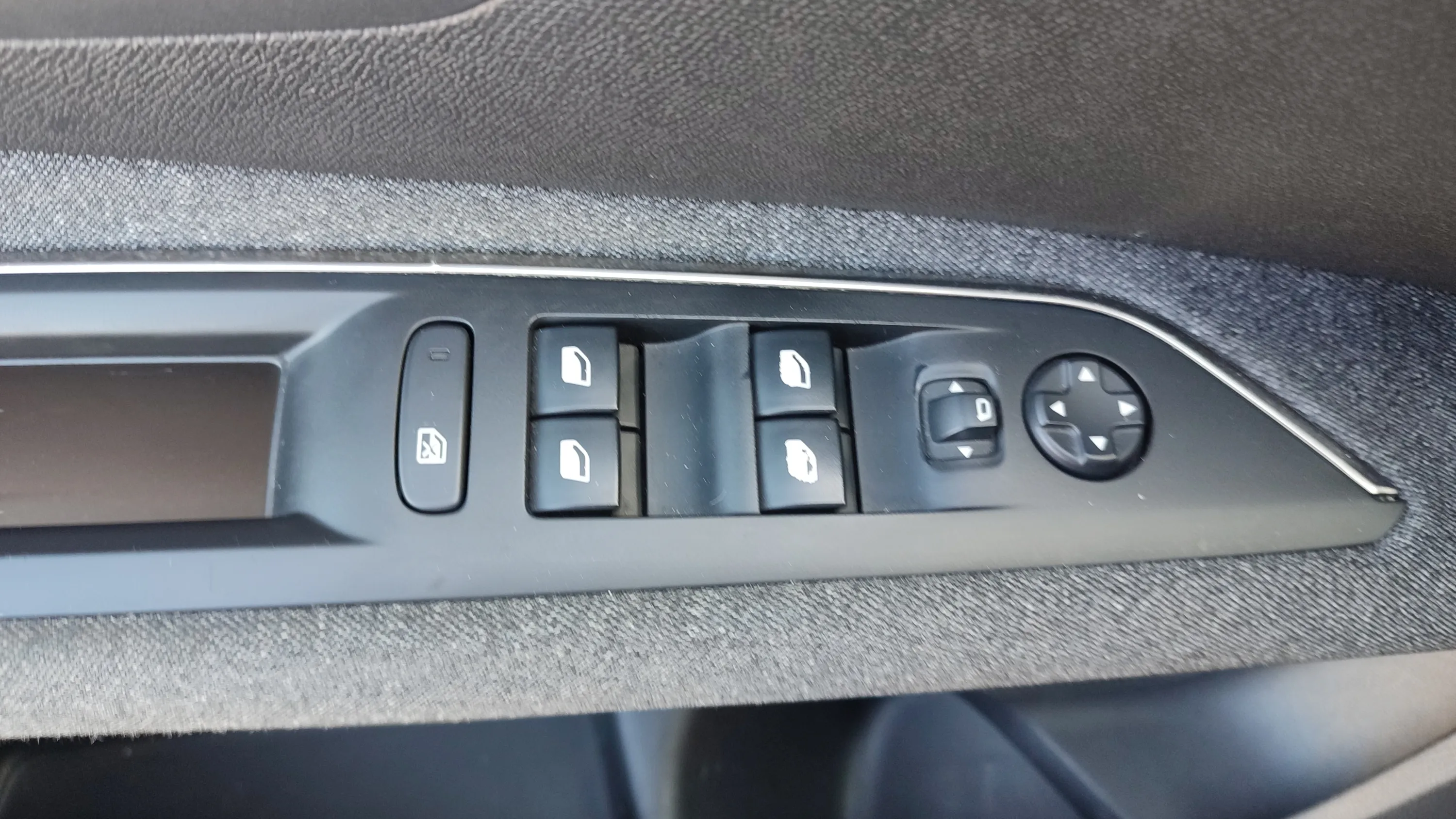 Peugeot 3008 1.2 PureTech Active - foto 17