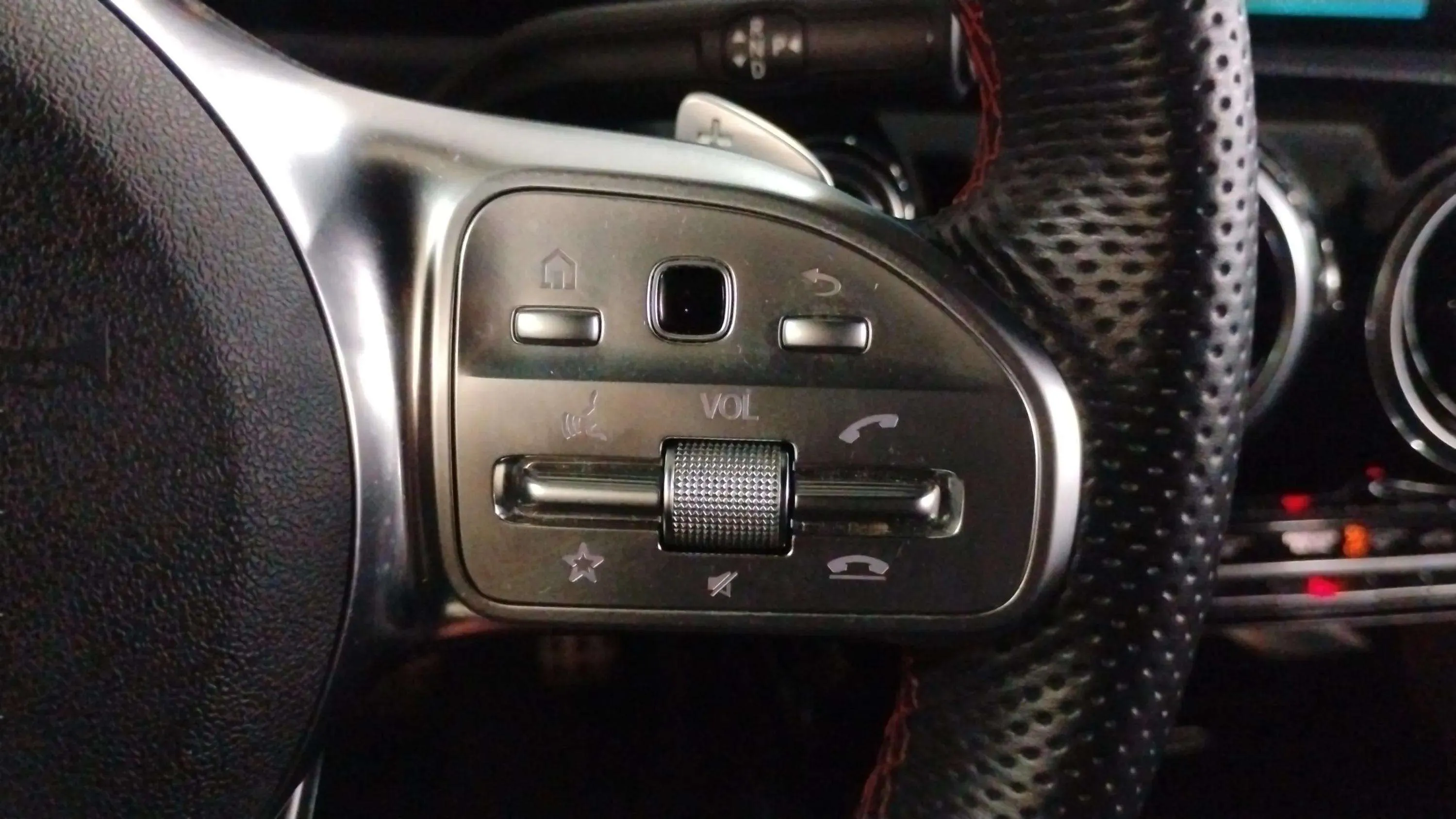 Mercedes-Benz CLA 180 D DCT Shooting Brake - foto 18