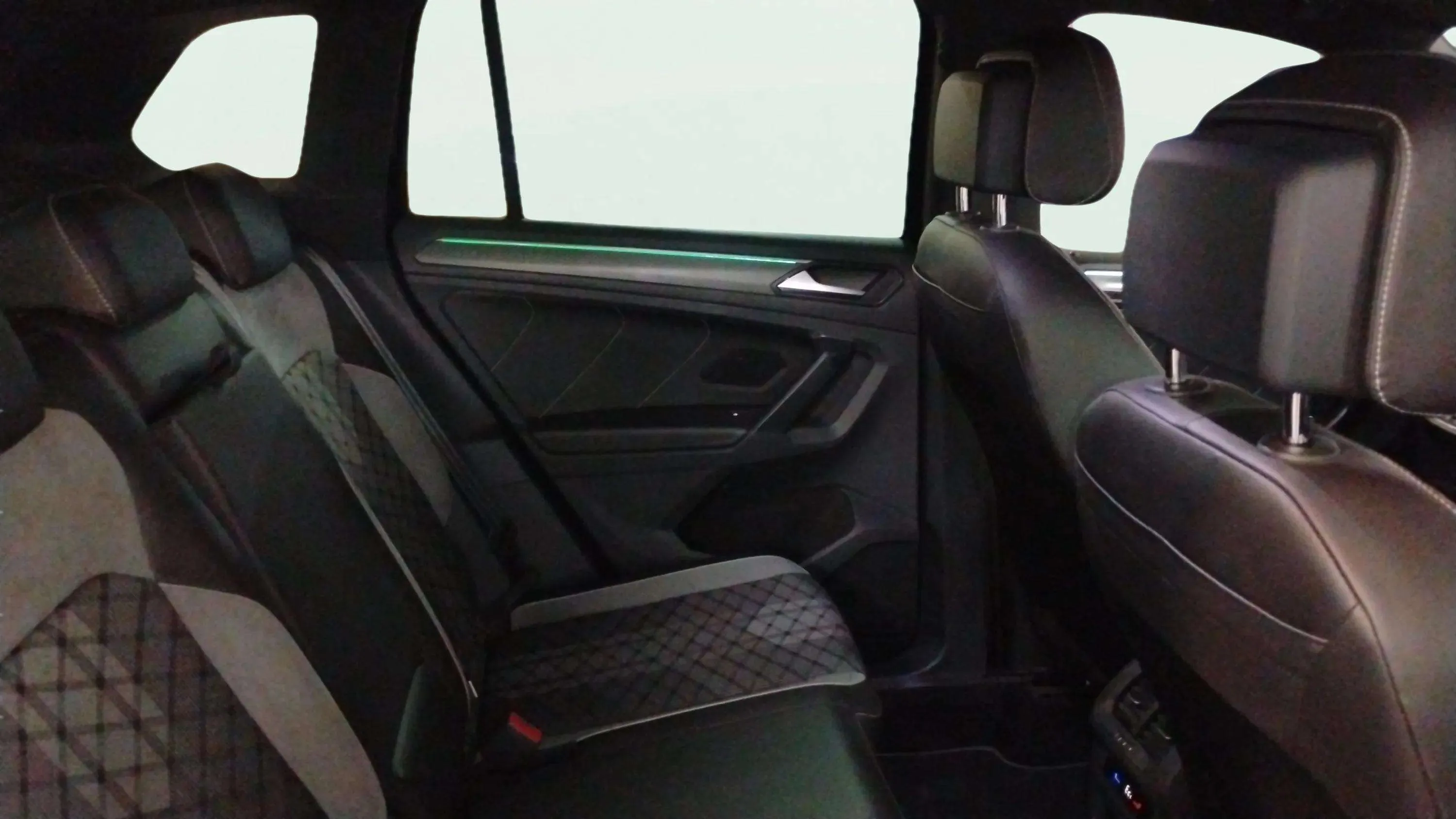 Volkswagen Tiguan R-Line 1.4 TSI eHybrid DSG - foto 15