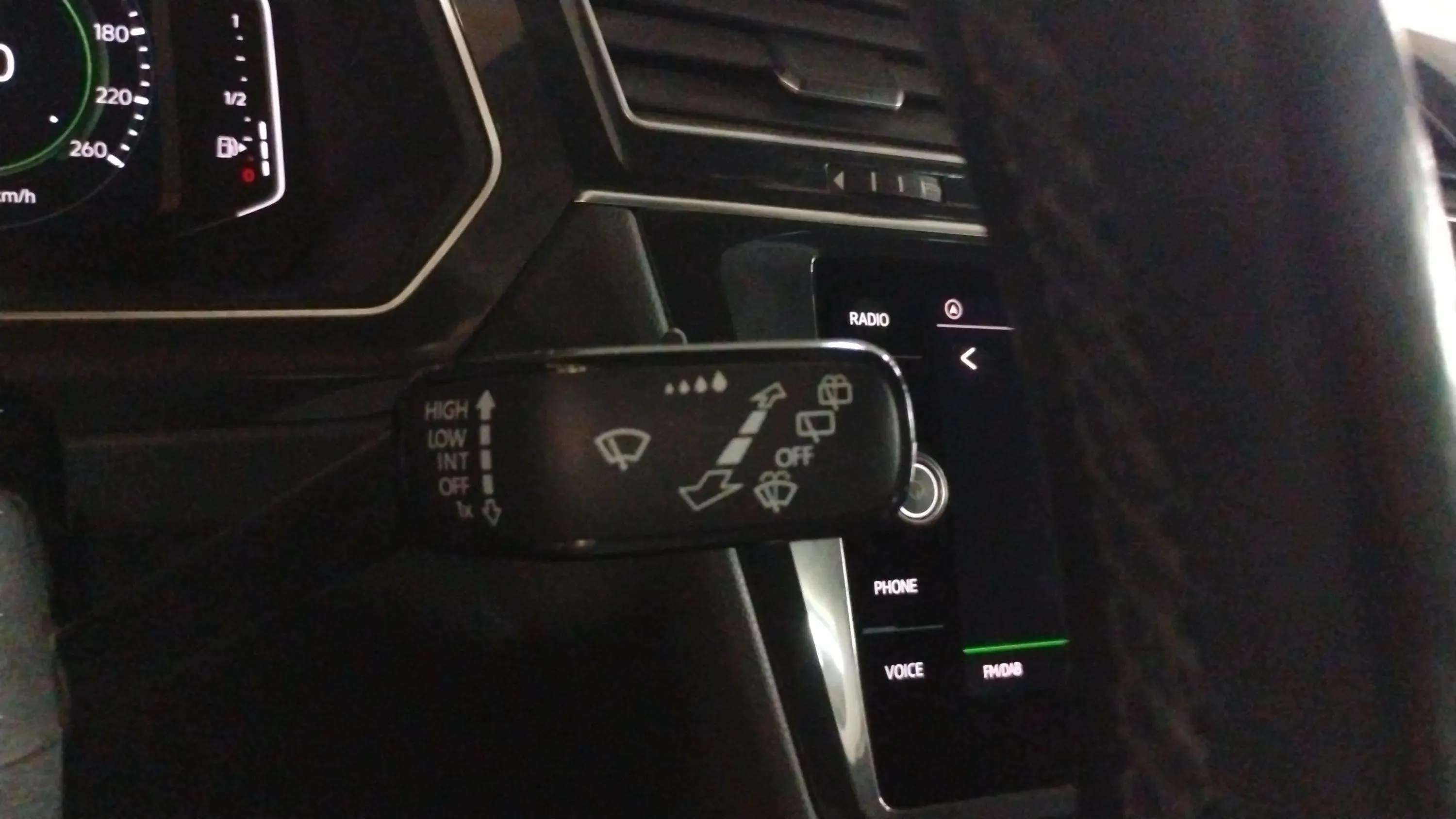 Volkswagen Tiguan R-Line 1.4 TSI eHybrid DSG - foto 24