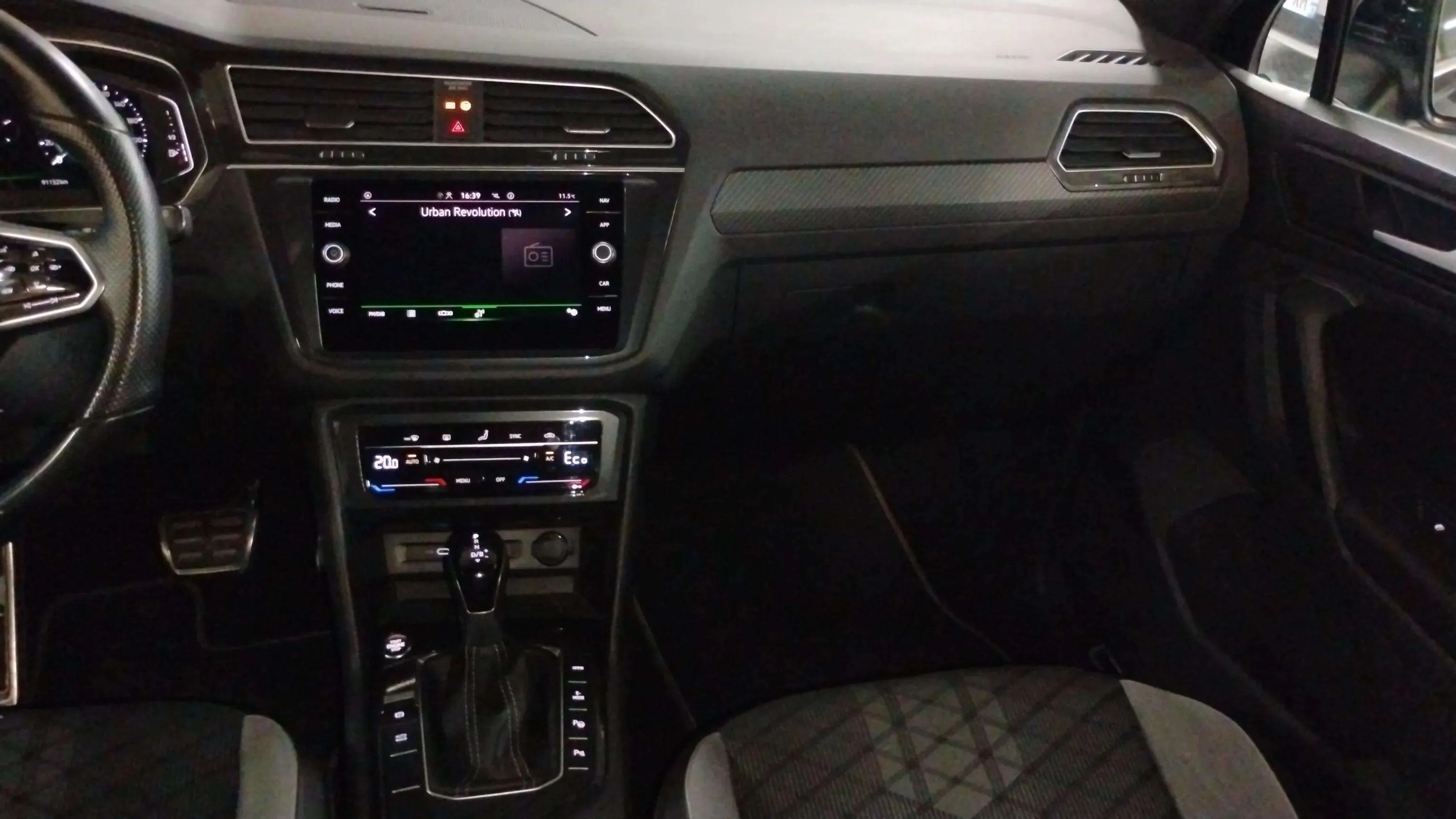 Volkswagen Tiguan R-Line 1.4 TSI eHybrid DSG - foto 19