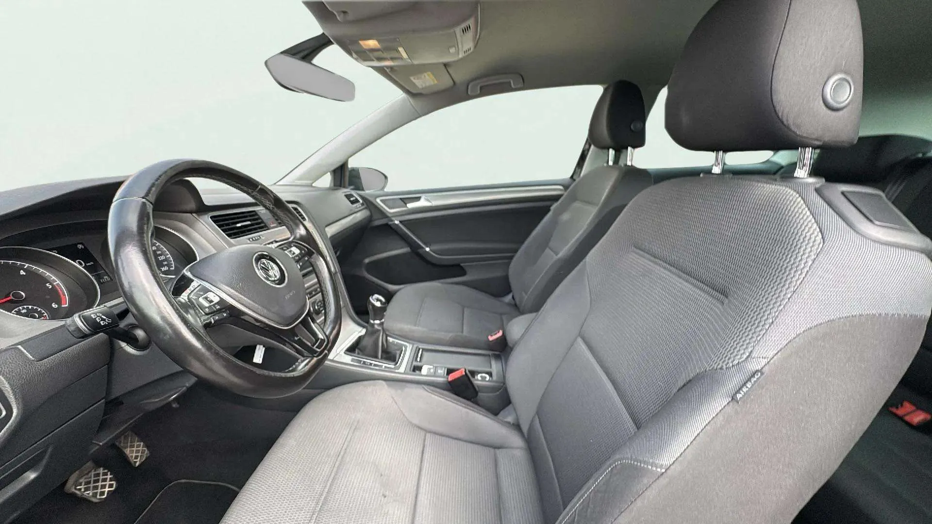 Volkswagen Golf Advance 1.6 TDI - foto 12
