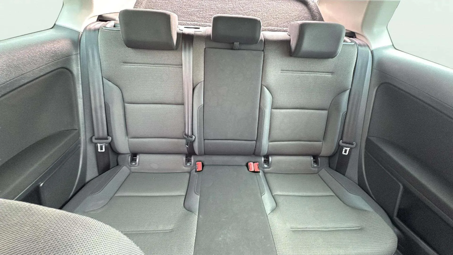 Volkswagen Golf Advance 1.6 TDI - foto 14