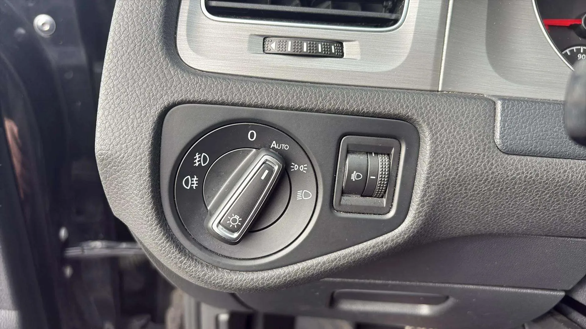 Volkswagen Golf Advance 1.6 TDI - foto 21