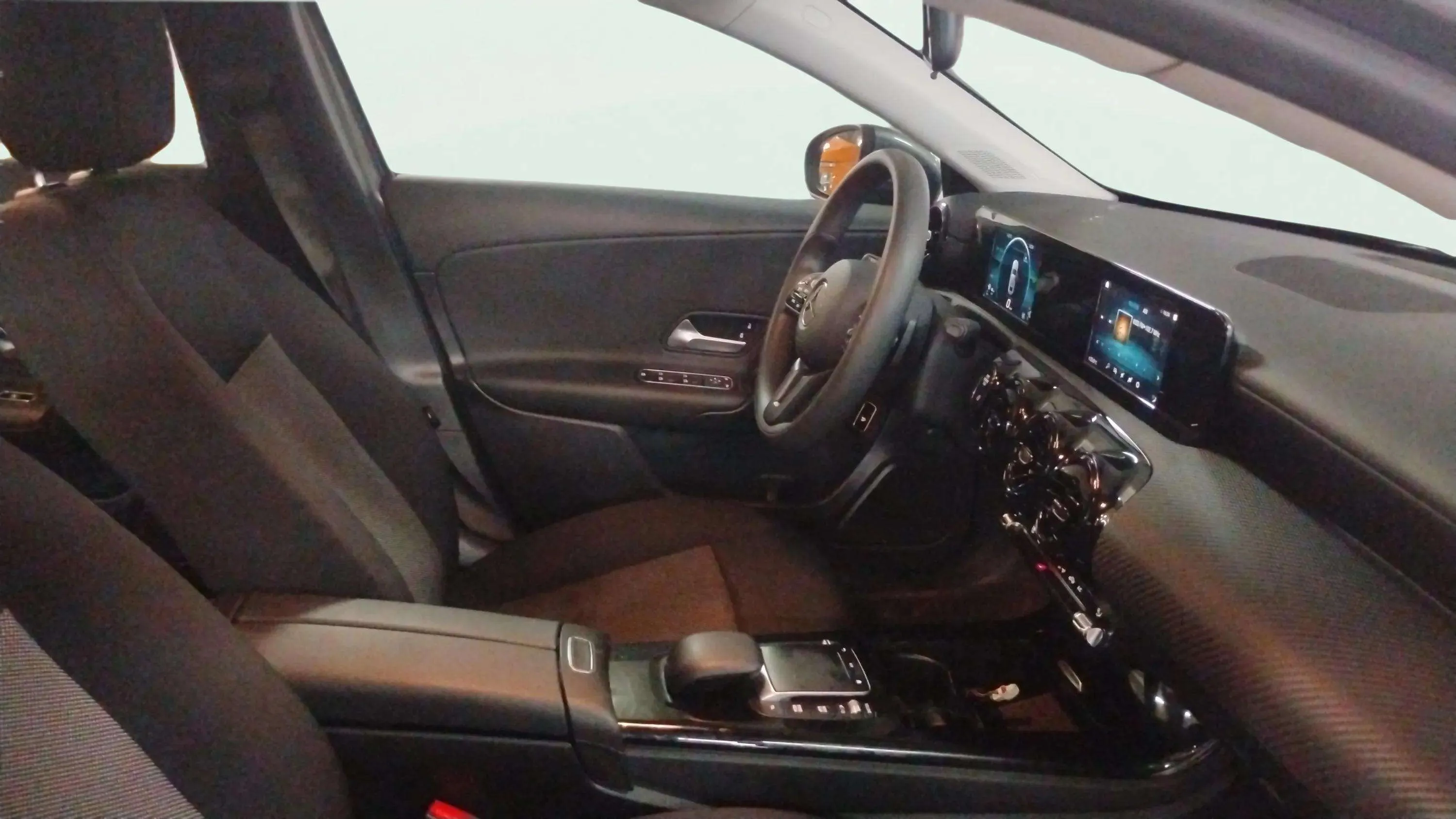 Mercedes-Benz Clase A A 180 d - foto 9