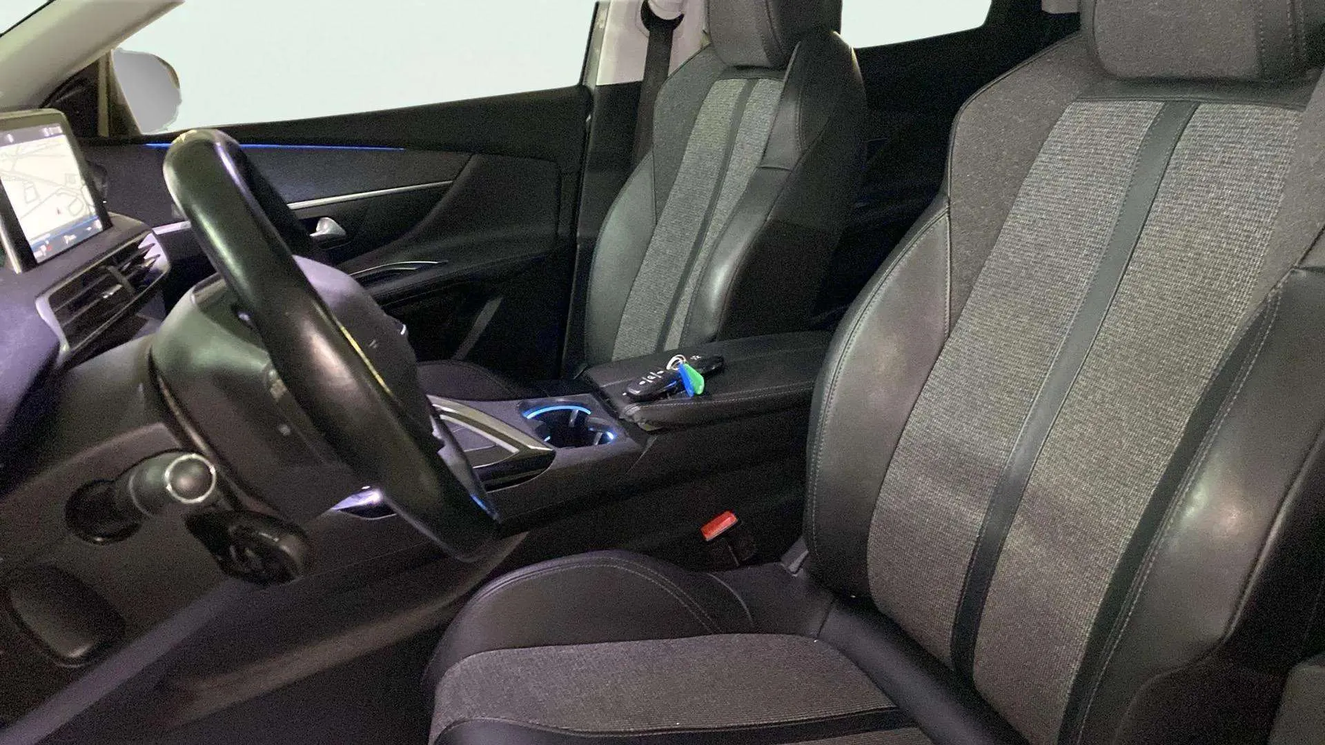 Peugeot 3008 1.2 PureTech Allure - foto 22