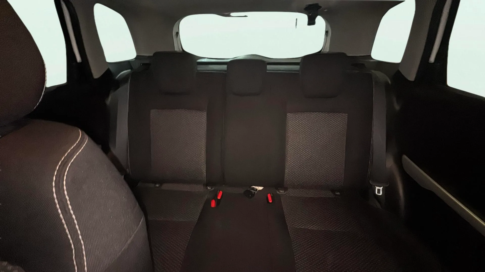 Suzuki Vitara 1.6 Ddis GL - foto 33