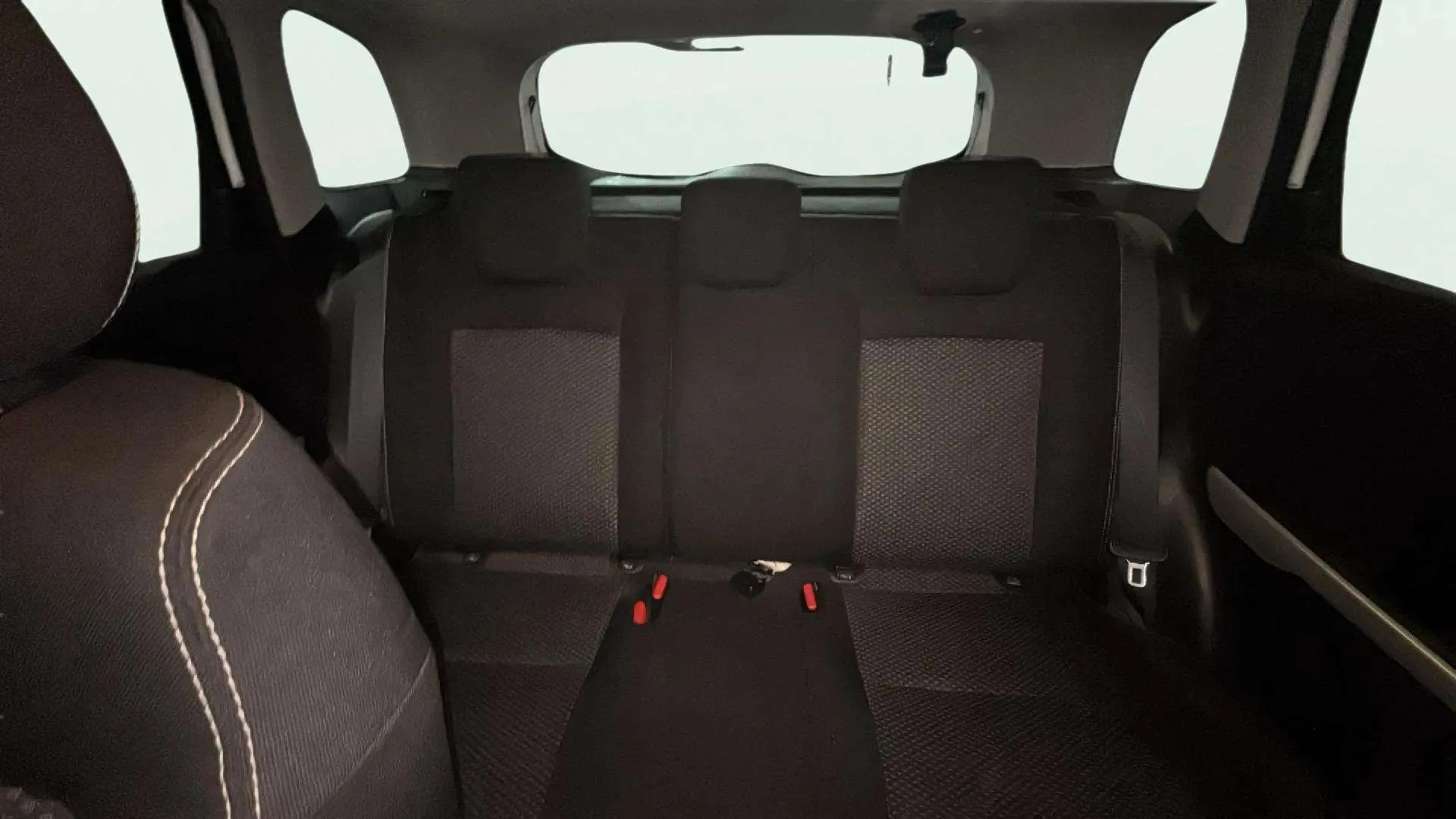 Suzuki Vitara 1.6 Ddis GL - foto 14