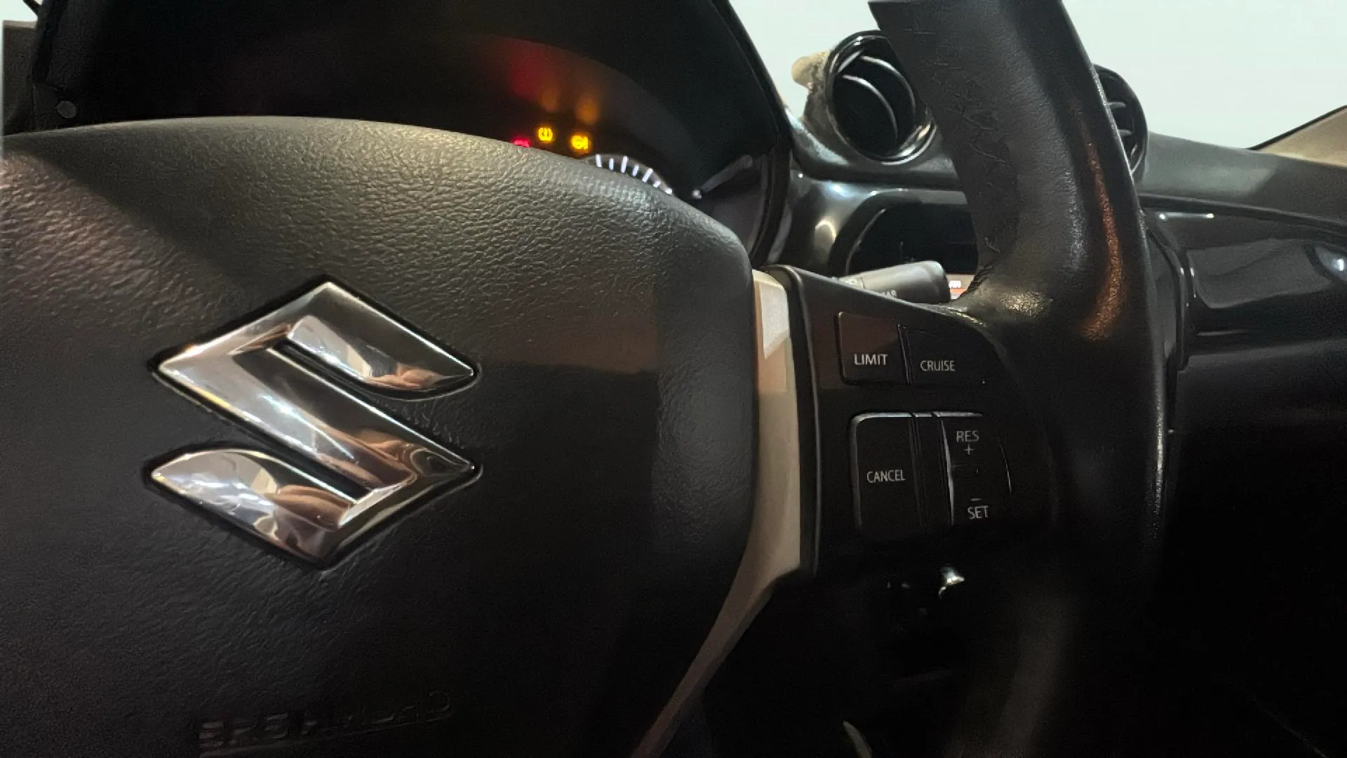 Suzuki Vitara 1.6 Ddis GL - foto 39