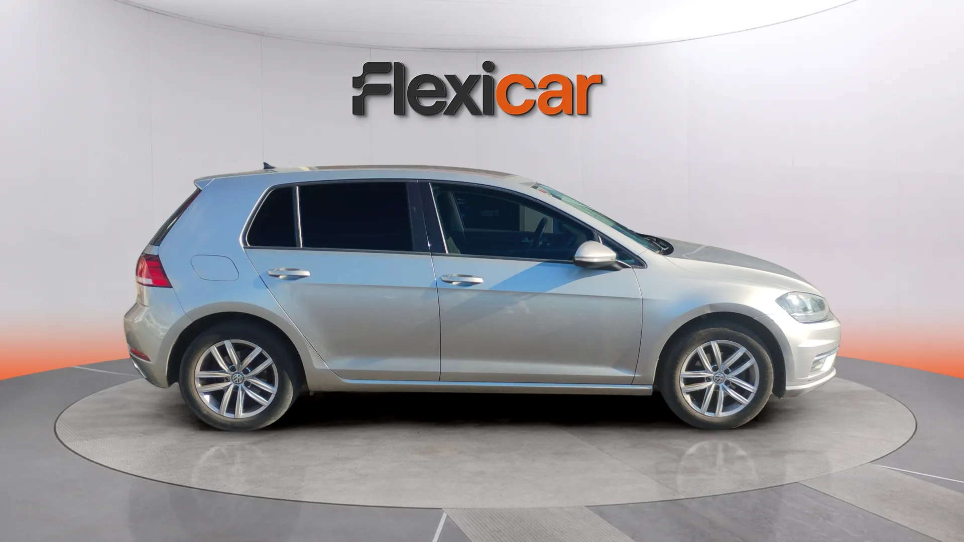 Volkswagen Golf Advance 1.0 TSI - foto 2
