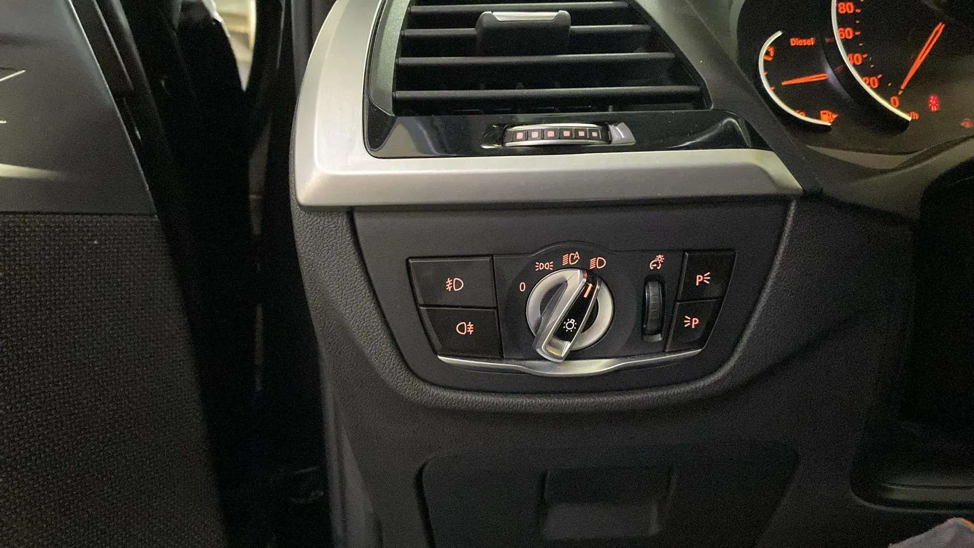 BMW X4 xDrive20d - foto 19