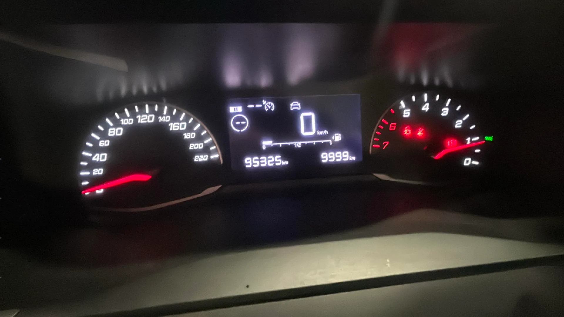 Peugeot 208 BlueHDi Active - foto 11