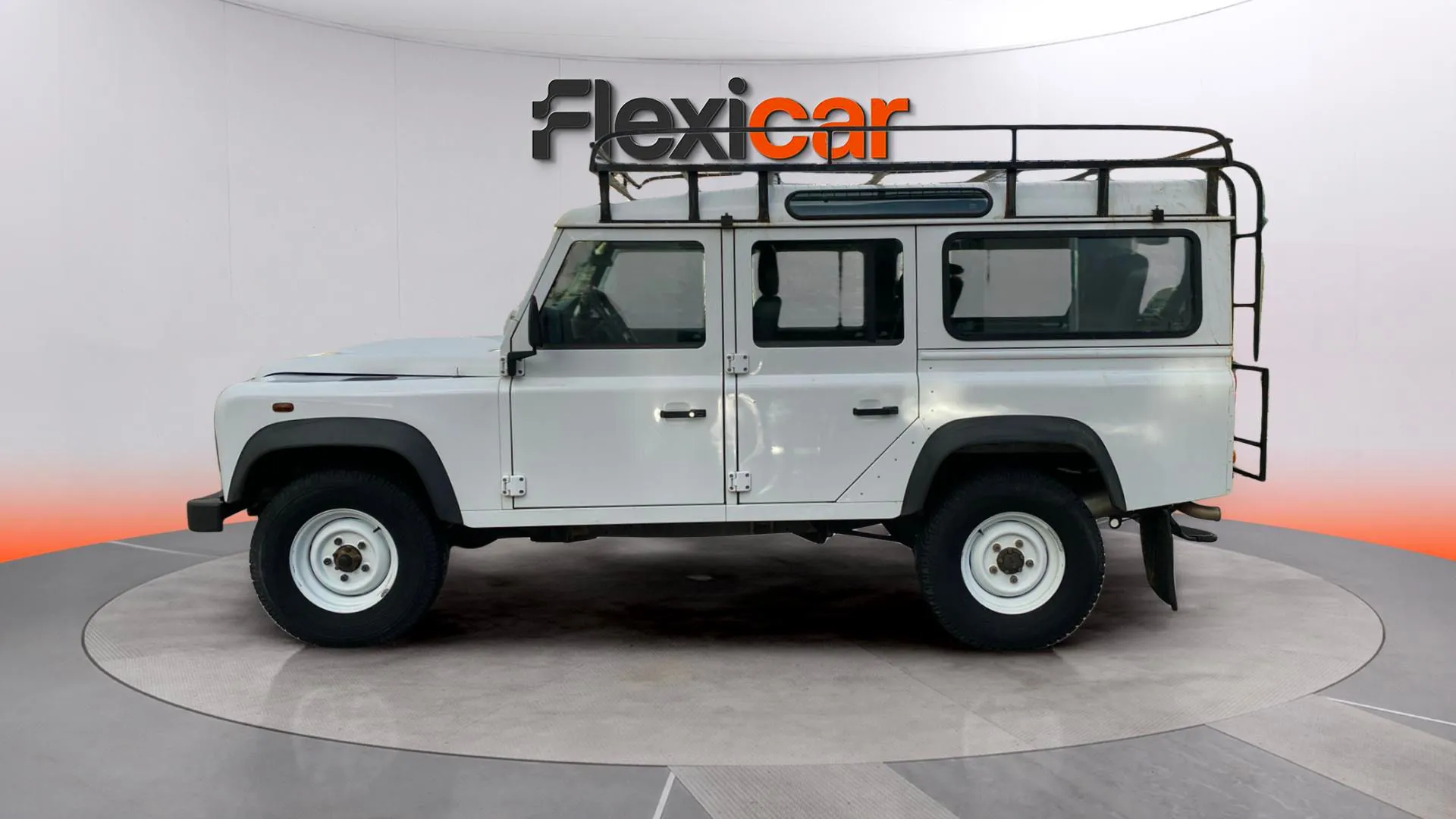 Land Rover Defender 110 SW E - foto 3