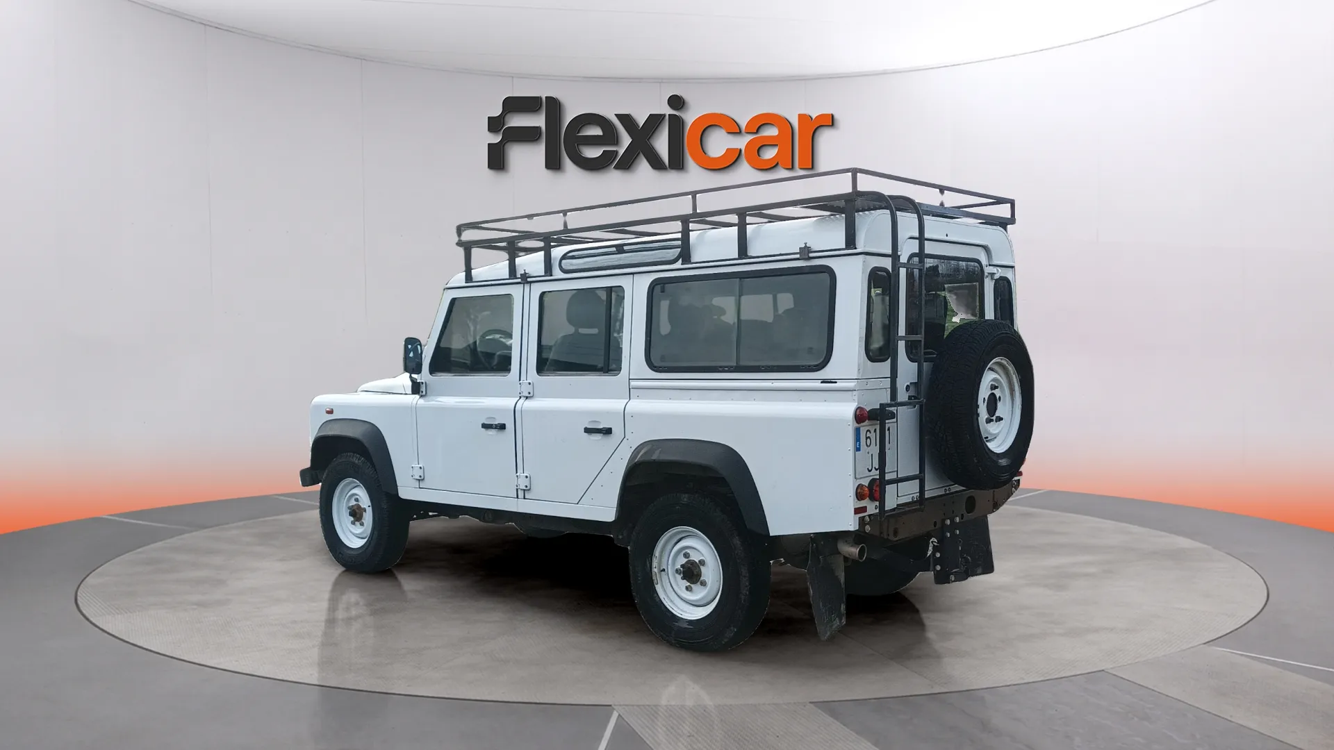 Land Rover Defender 110 SW E - foto 8