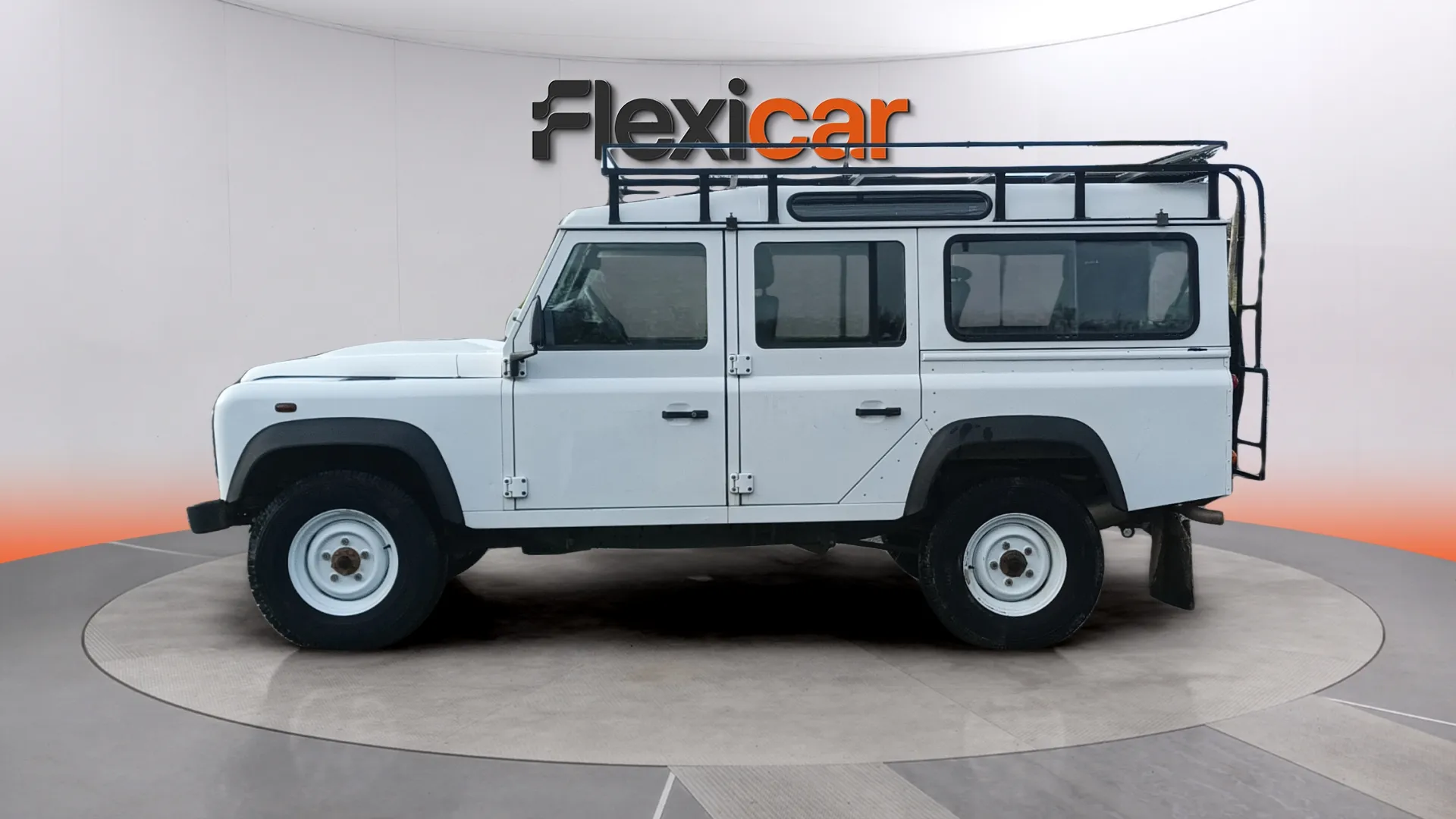 Land Rover Defender 110 SW E - foto 6