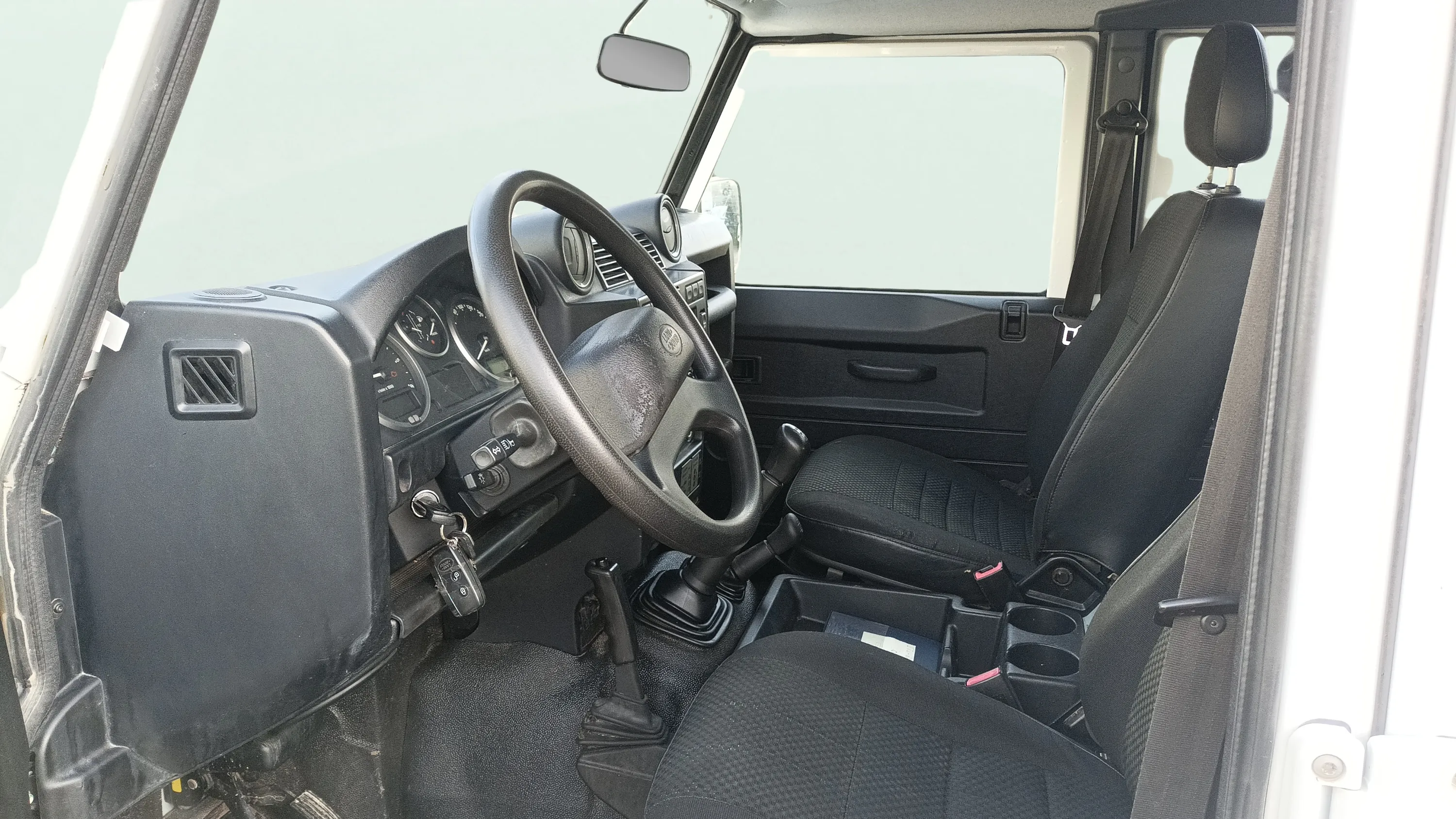 Land Rover Defender 110 SW E - foto 15