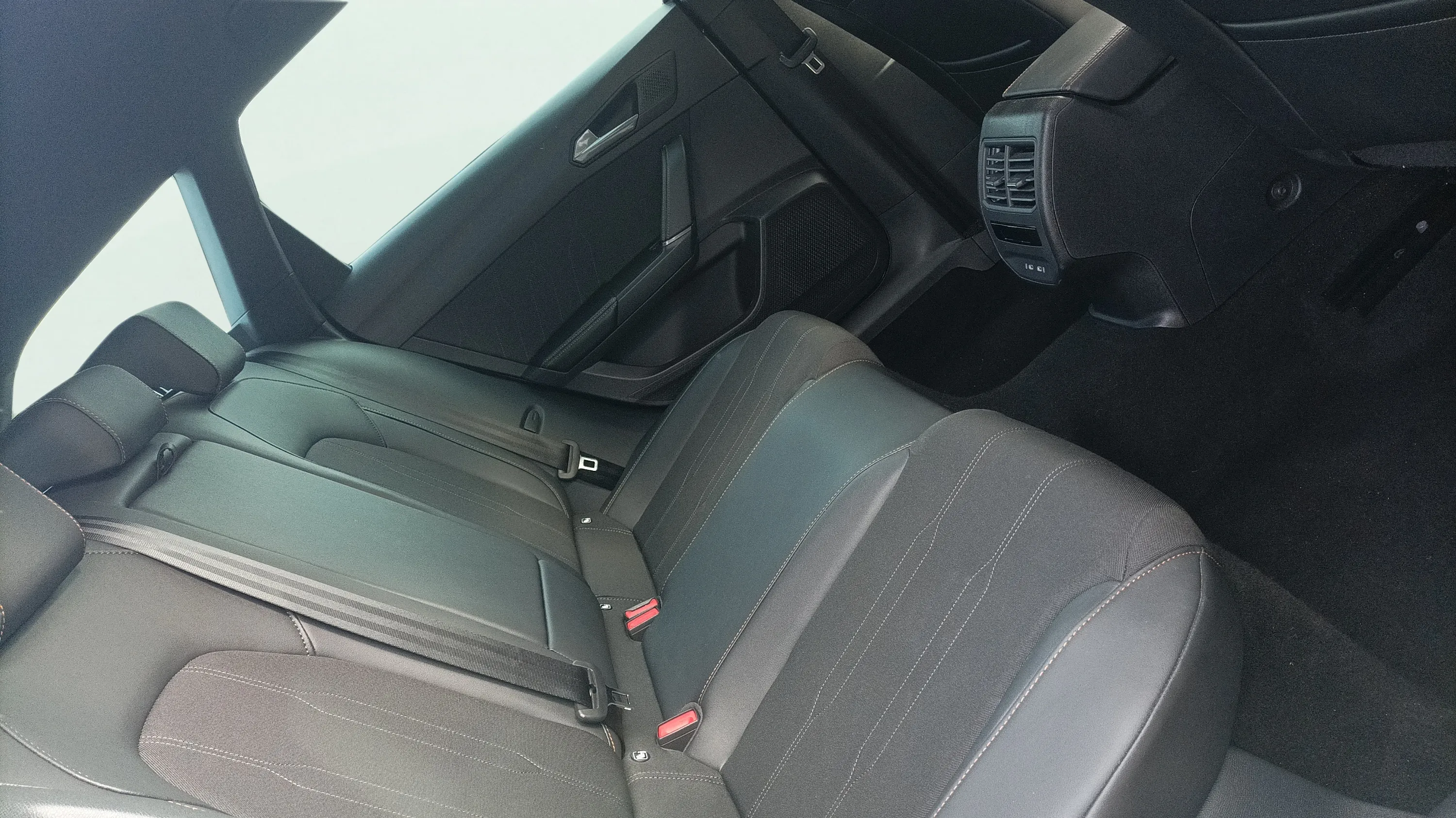 Cupra León SP 1.5 eTSI DSG - foto 20