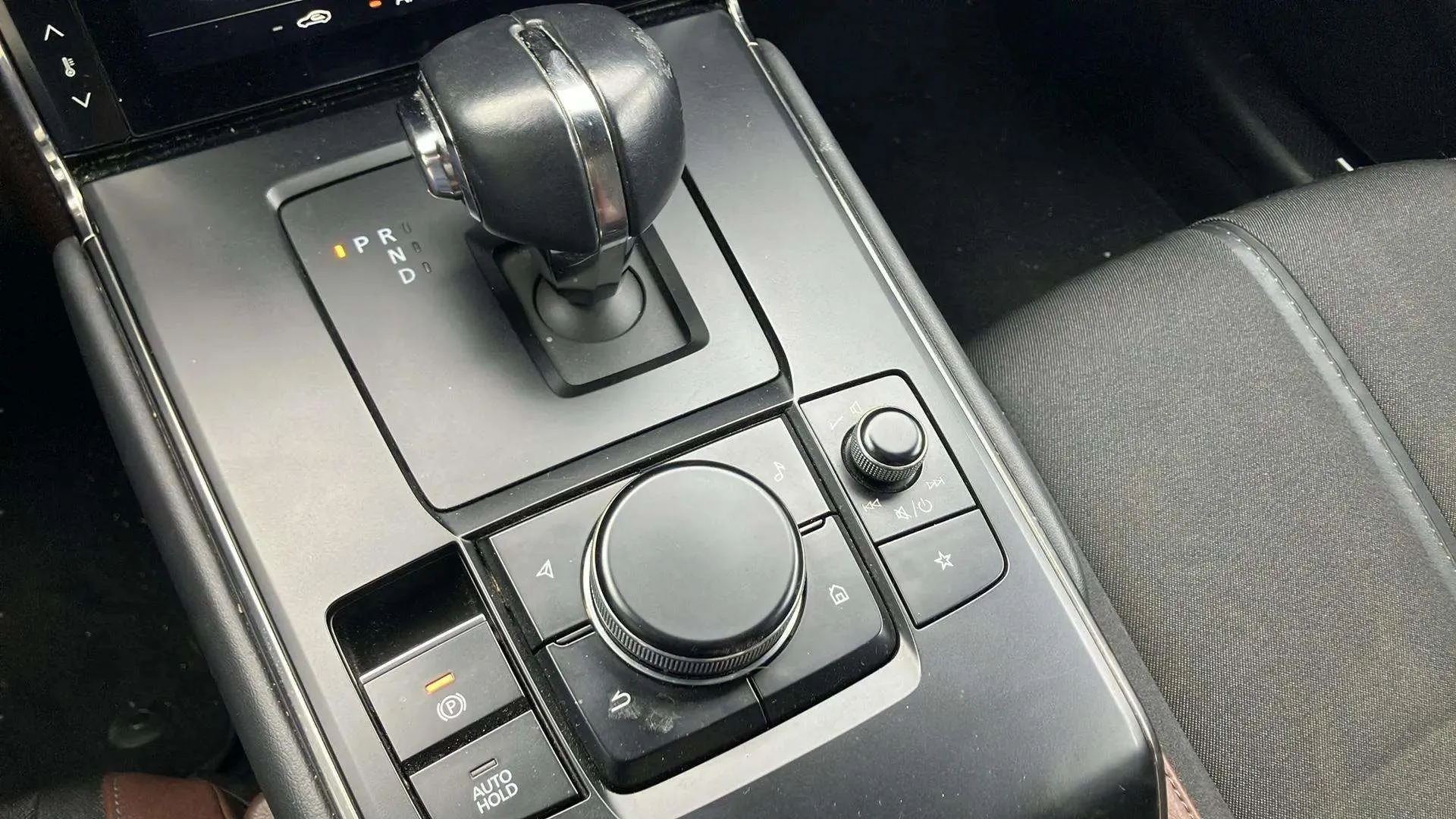Mazda MX-30 e-Skyactiv Zenith Vintage - foto 25