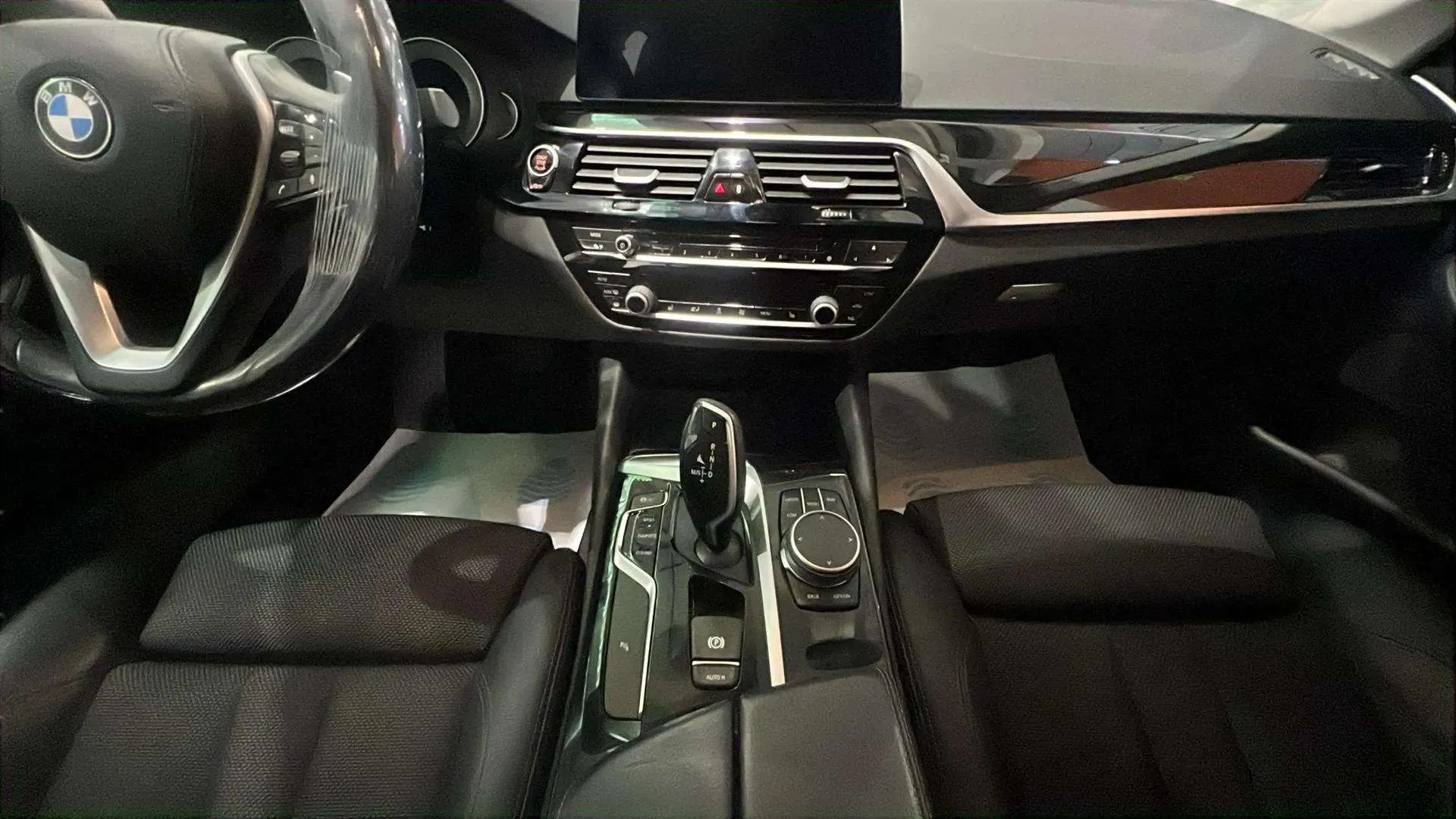 BMW Serie 5 520iA - foto 11