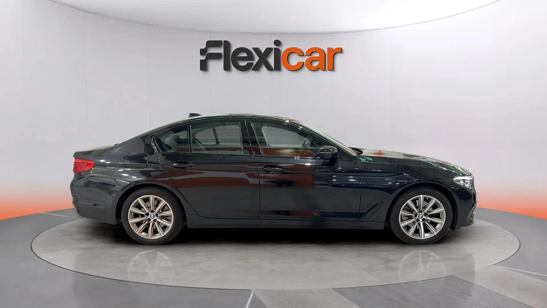 BMW Serie 5 520iA - foto 8