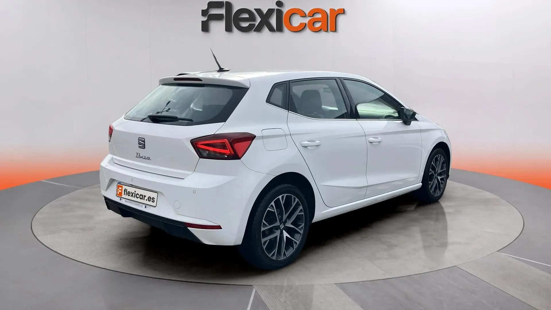 SEAT Ibiza 1.0 TSI DSG Xcellence - foto 9