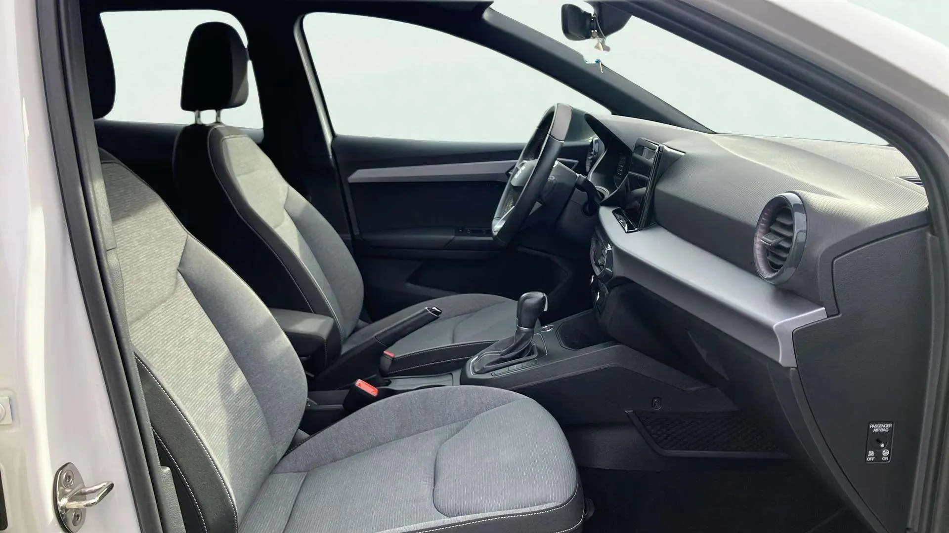 SEAT Ibiza 1.0 TSI DSG Xcellence - foto 19