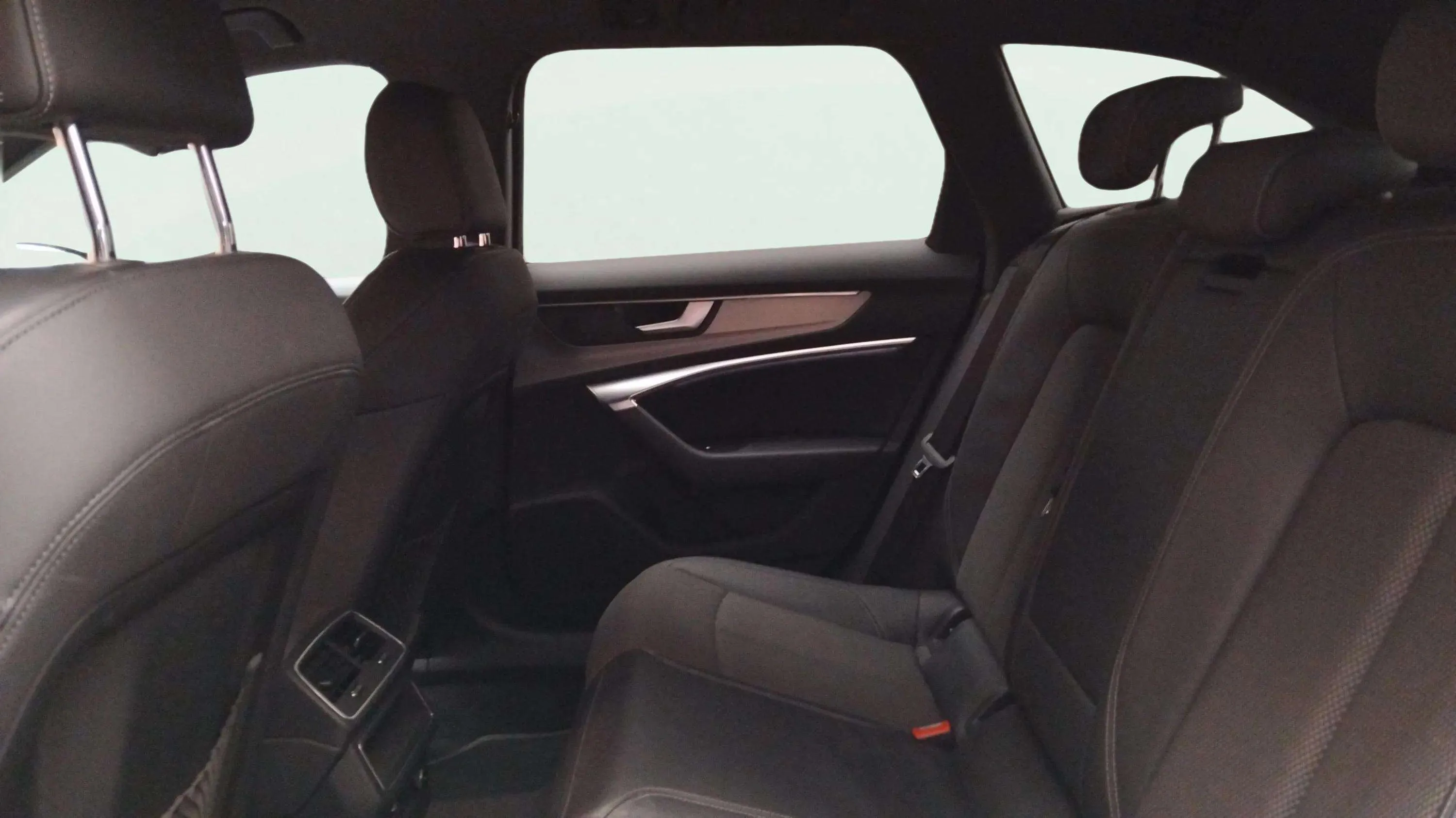 Audi A6 Avant 40 TDI S tronic - foto 8