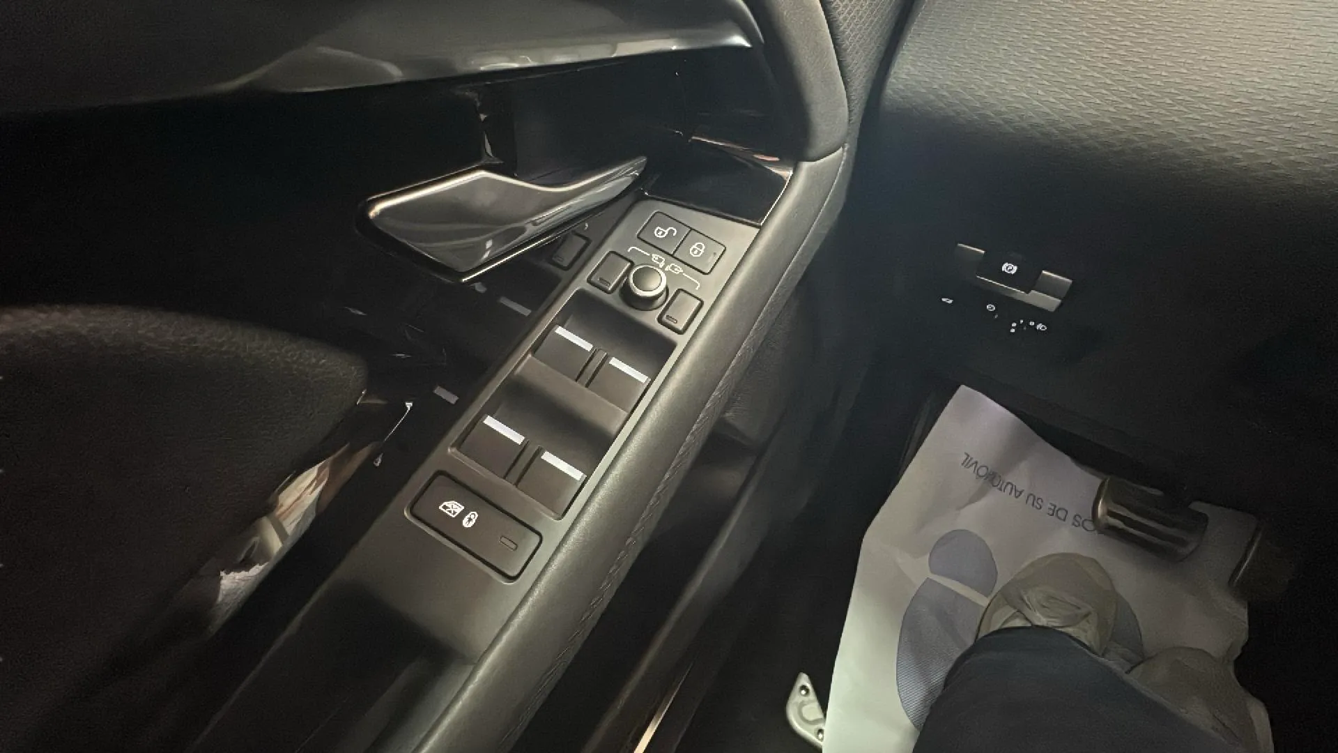 Land Rover Range Rover Evoque 2.0L TD4 4x4 HSE Dynamic Conv - foto 29
