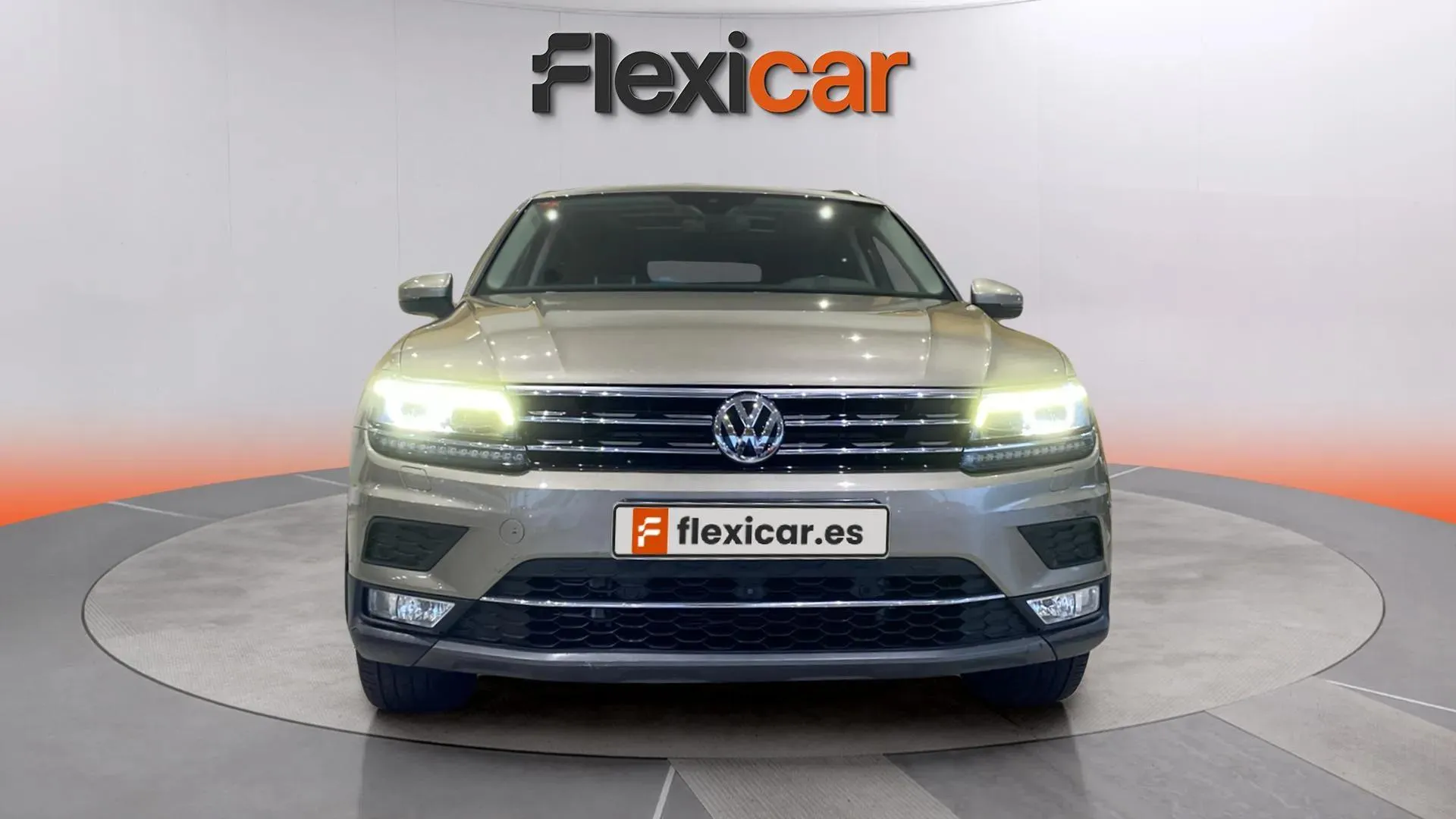 Volkswagen Tiguan Advance 2.0 TDI BMT DSG 4M - foto 2