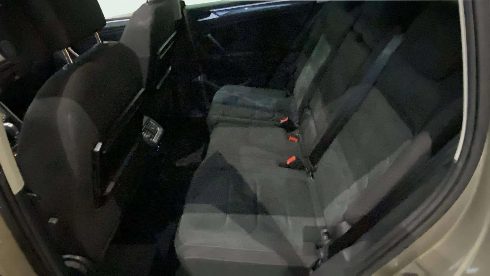 Volkswagen Tiguan Advance 2.0 TDI BMT DSG 4M - foto 15