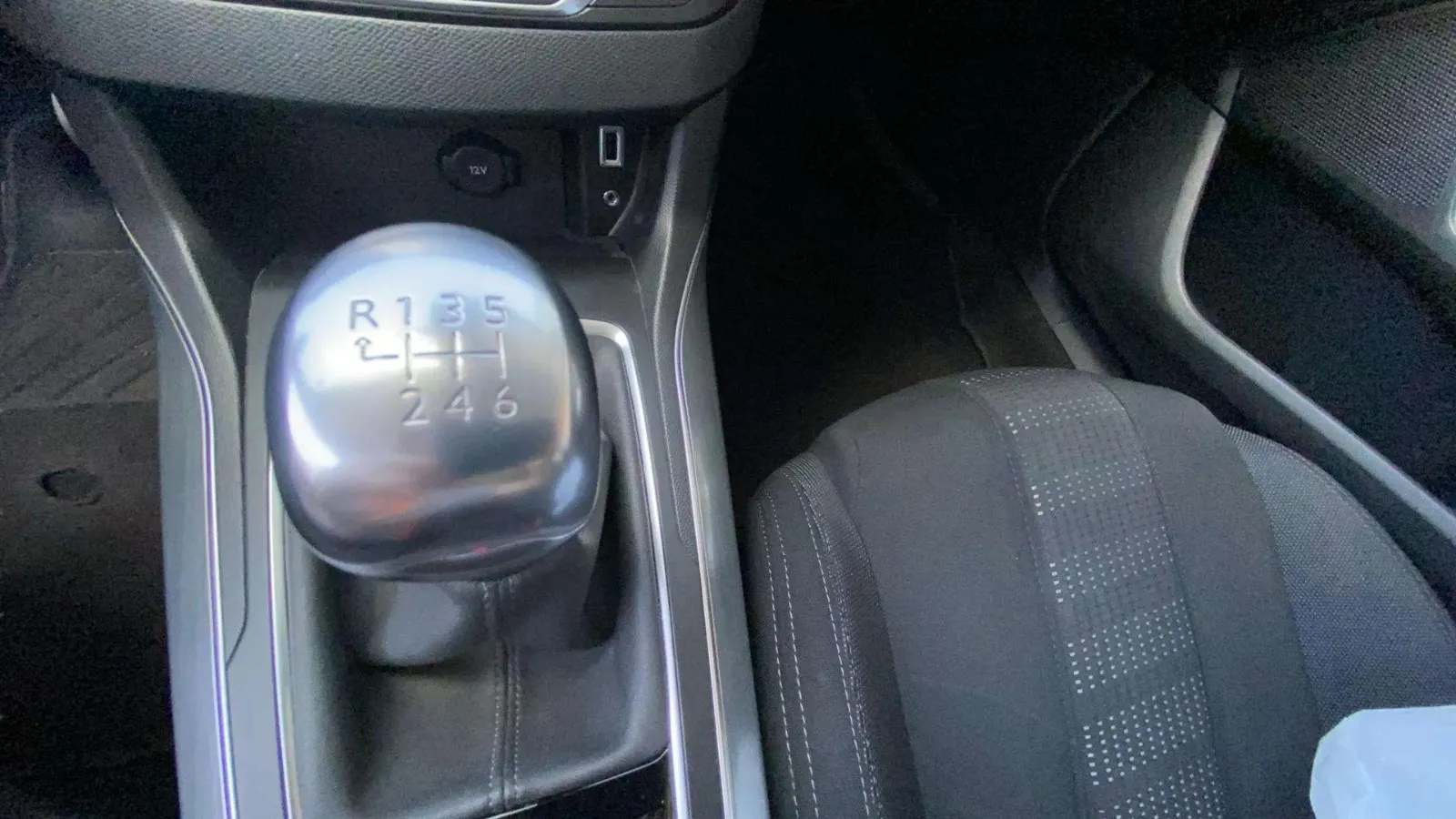 Peugeot 308 GT Line 1.2 PureTech 130 - foto 24
