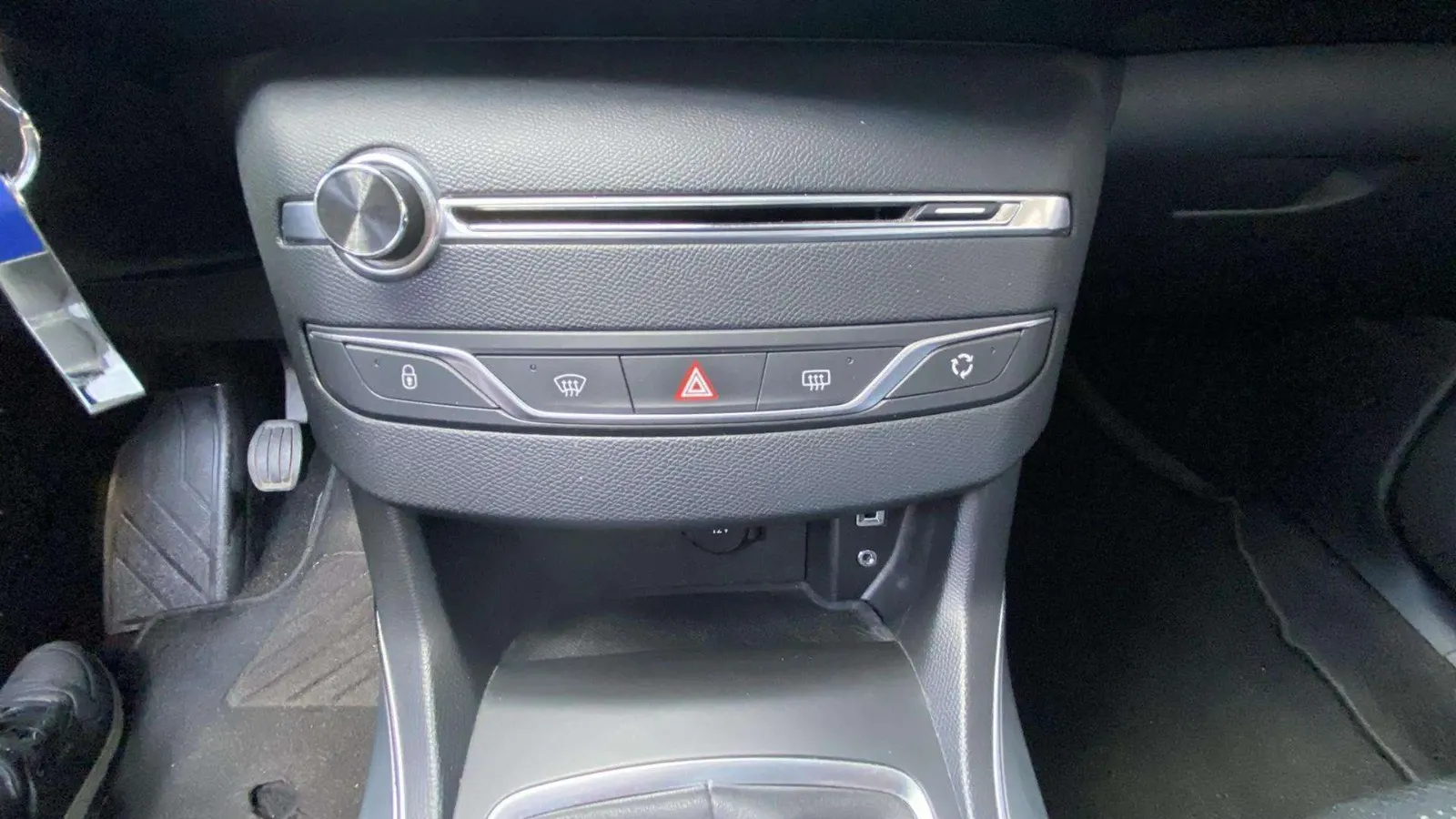 Peugeot 308 GT Line 1.2 PureTech 130 - foto 19
