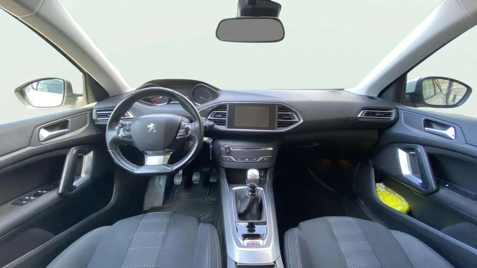 Peugeot 308 GT Line 1.2 PureTech 130 - foto 11