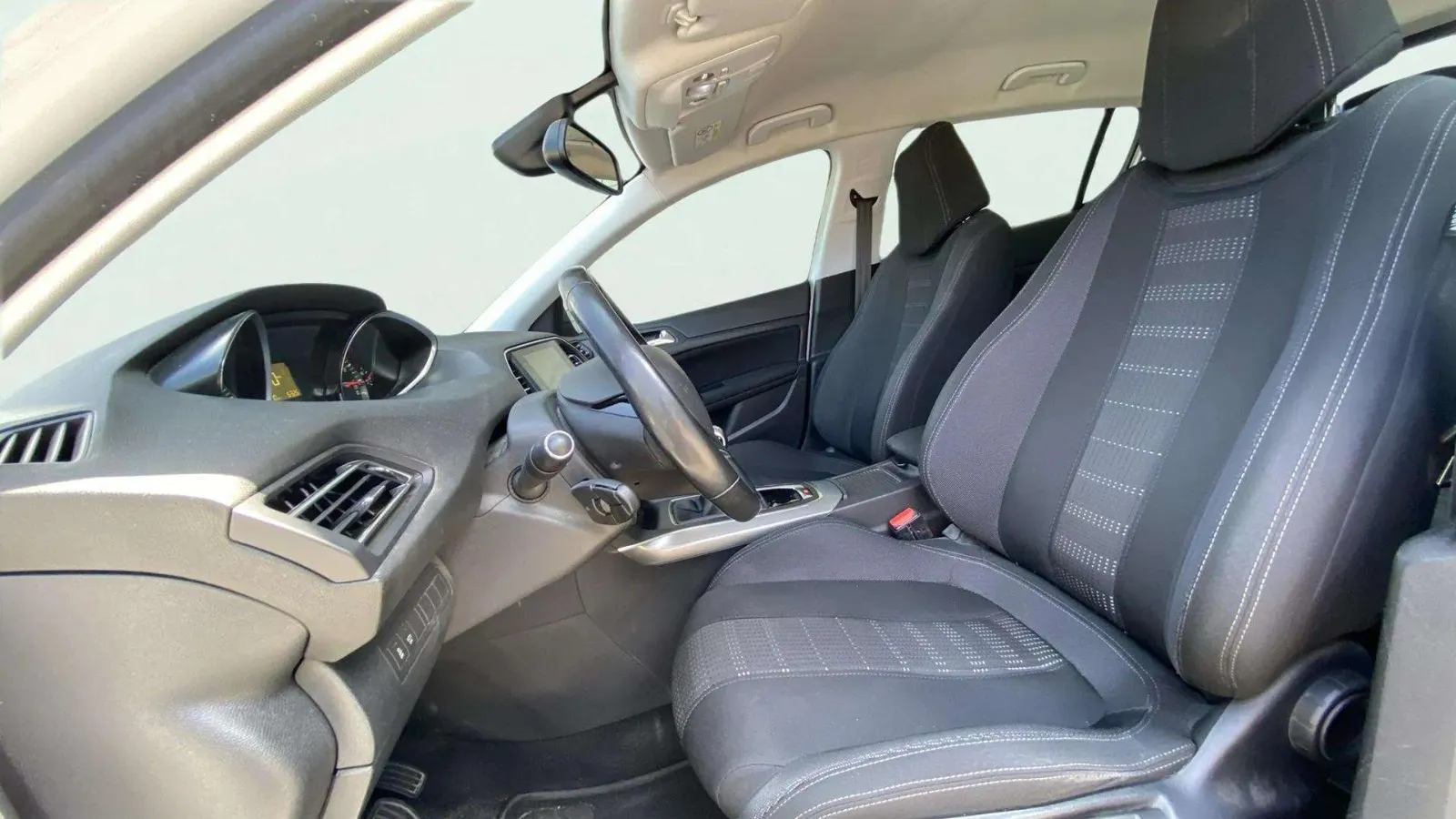 Peugeot 308 GT Line 1.2 PureTech 130 - foto 22